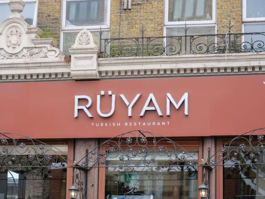 Modern one bedroom flat in the Heart of London