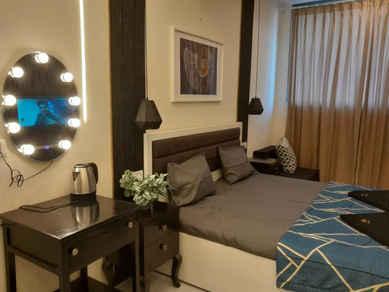 Ivy Splendour Private Studio A, Oshiwara view 4