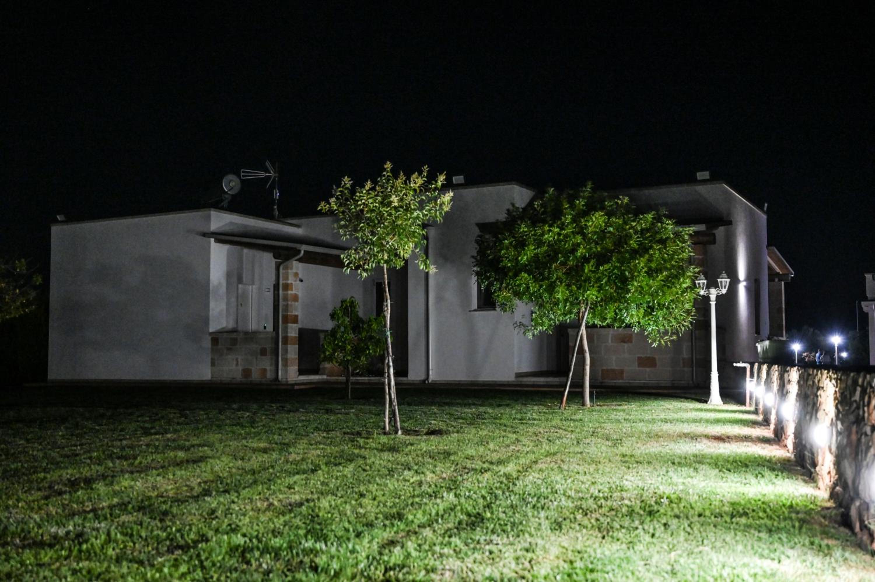 Photo 8
