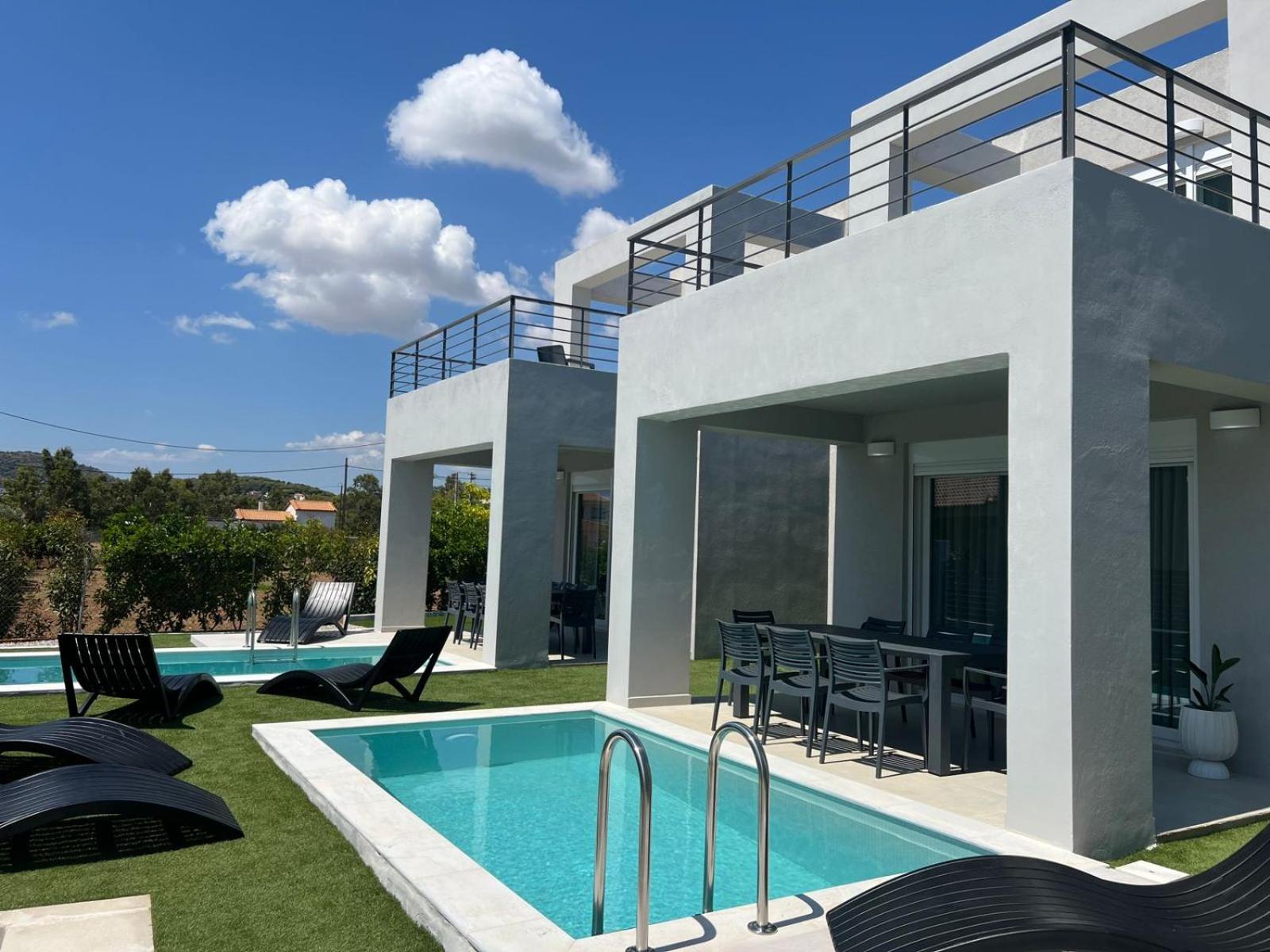 Hotel Komos Villas Airport by Airstay - Image 1