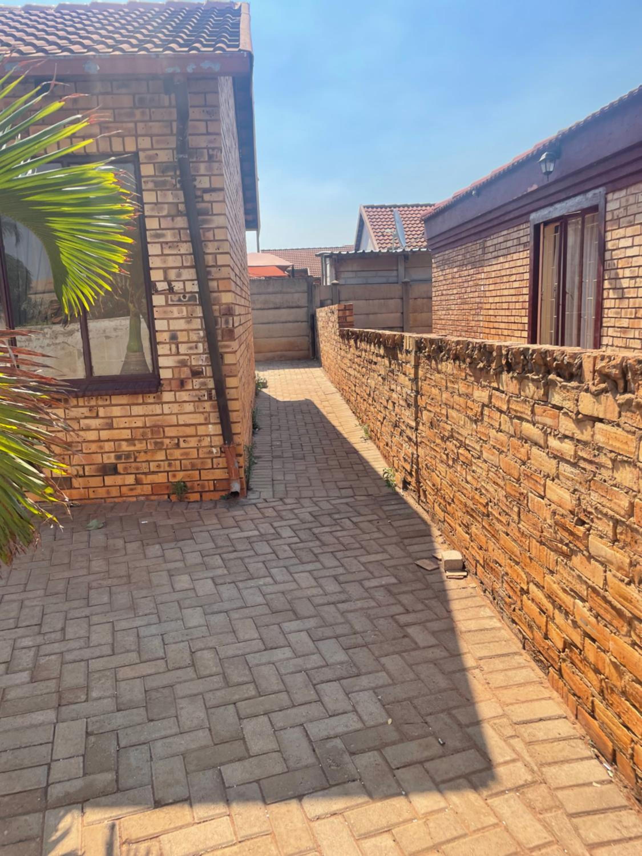 House to rent at Geelhout Park ext9 Rustenburg view 5