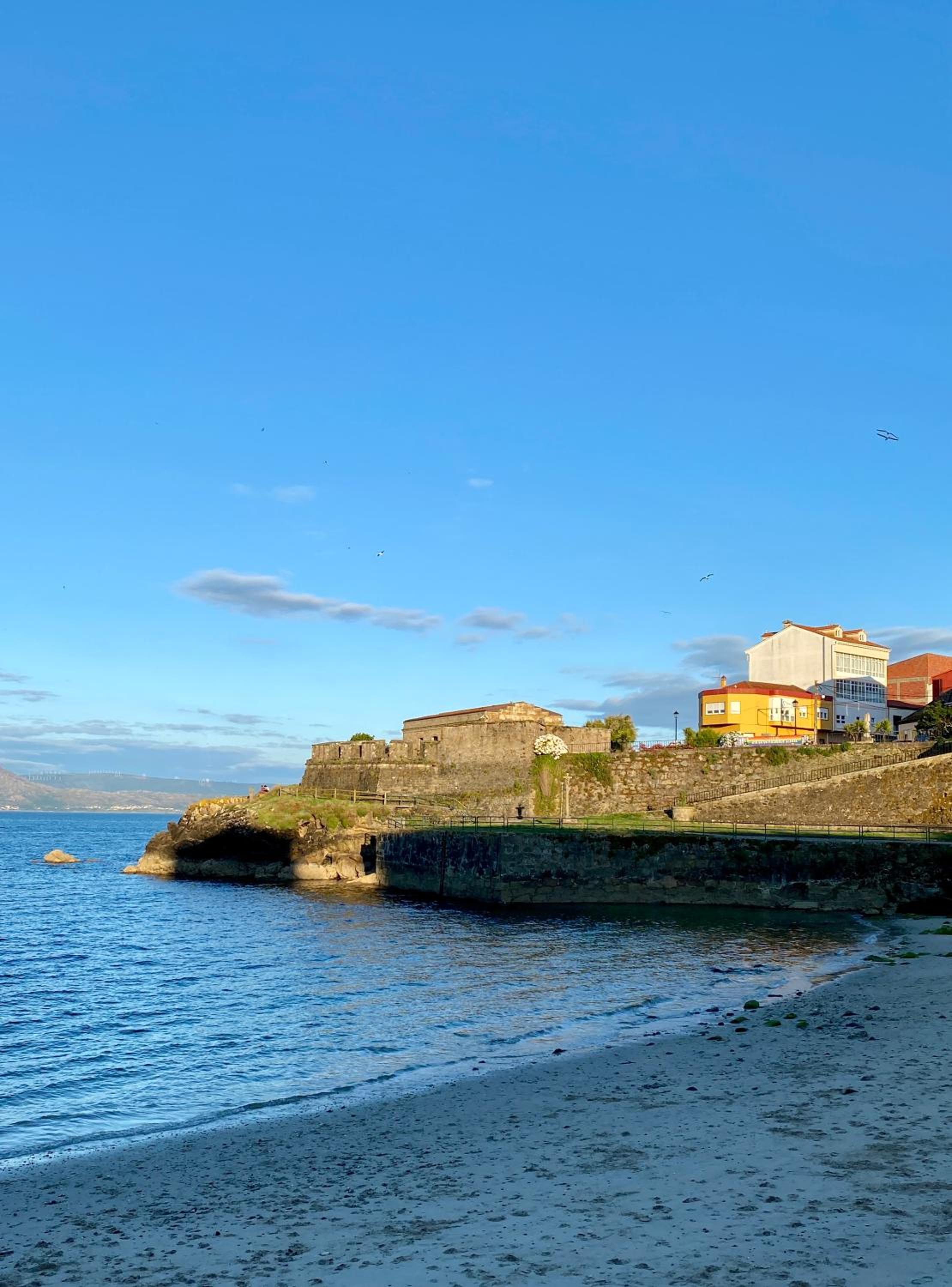 Apto 2 dorm en primera línea de Playa Langosteira con garaje y wifi