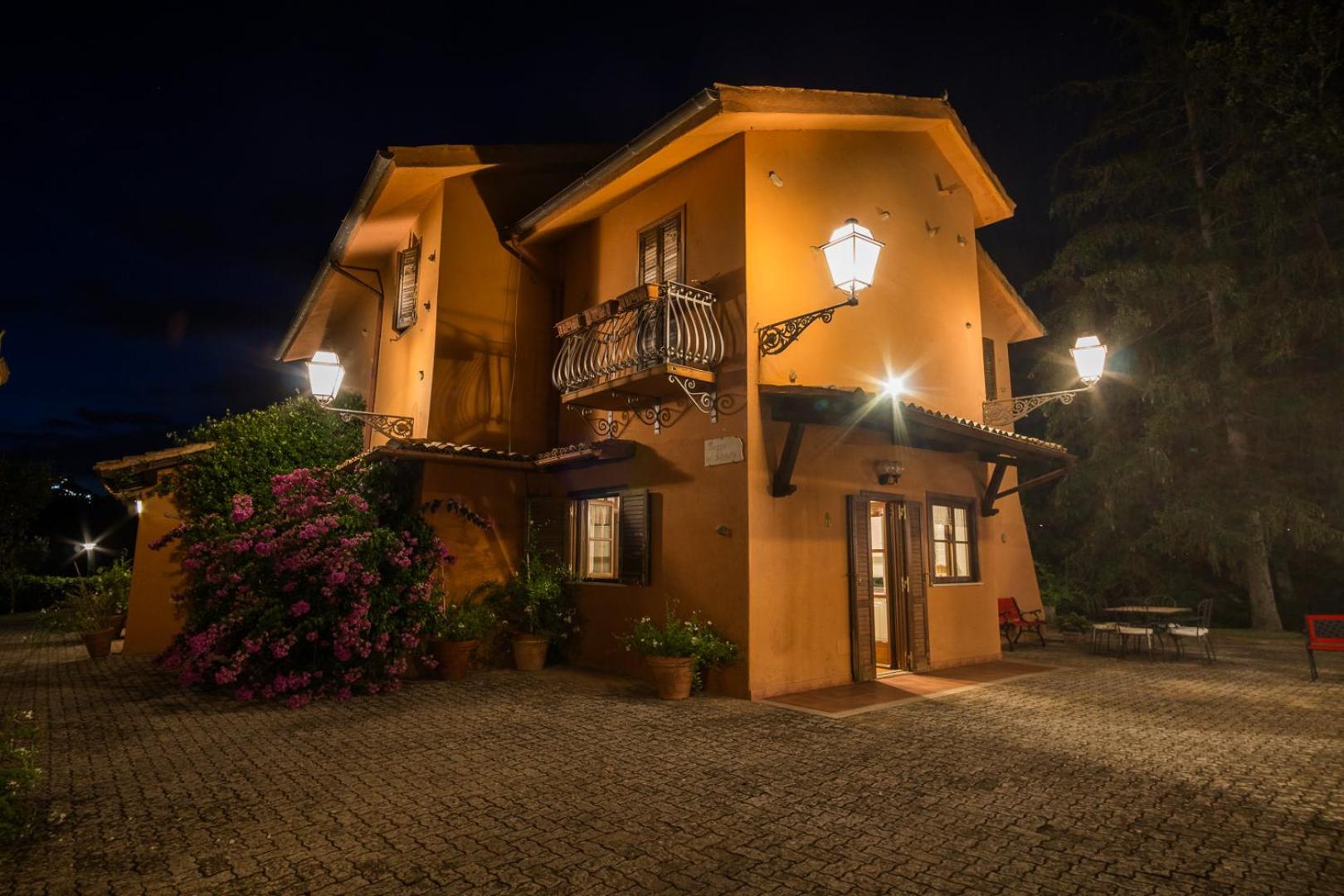 Il Borgo nel bosco