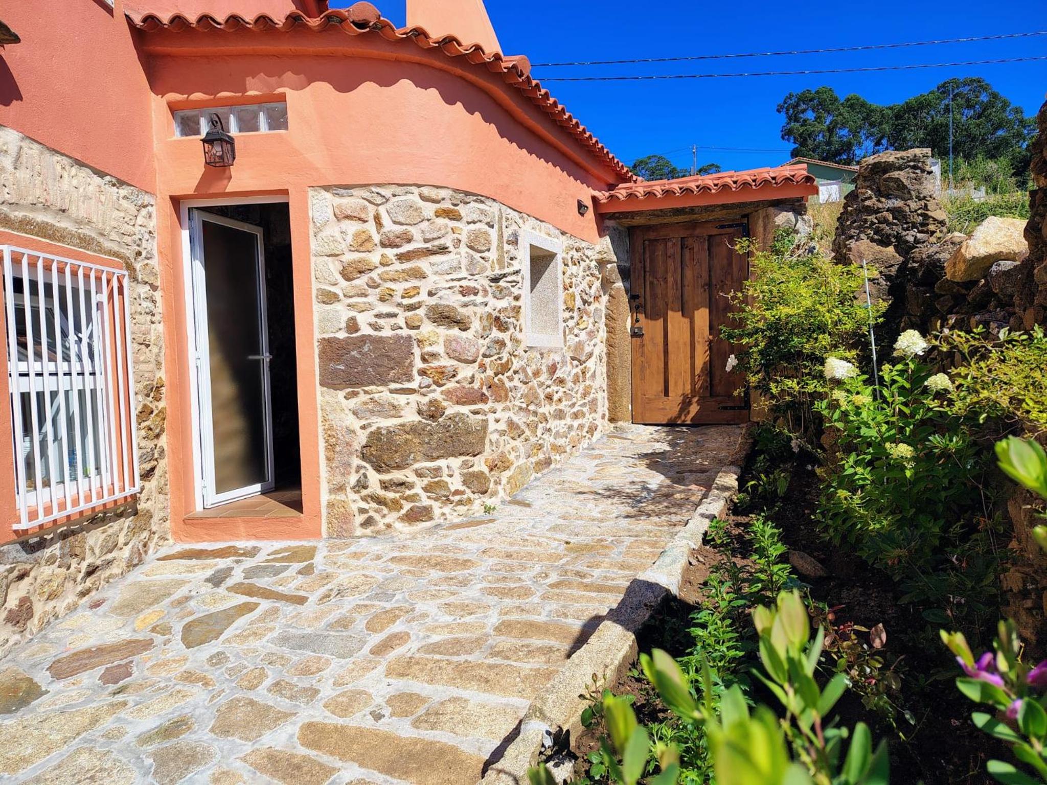 Casa Folhas Novas