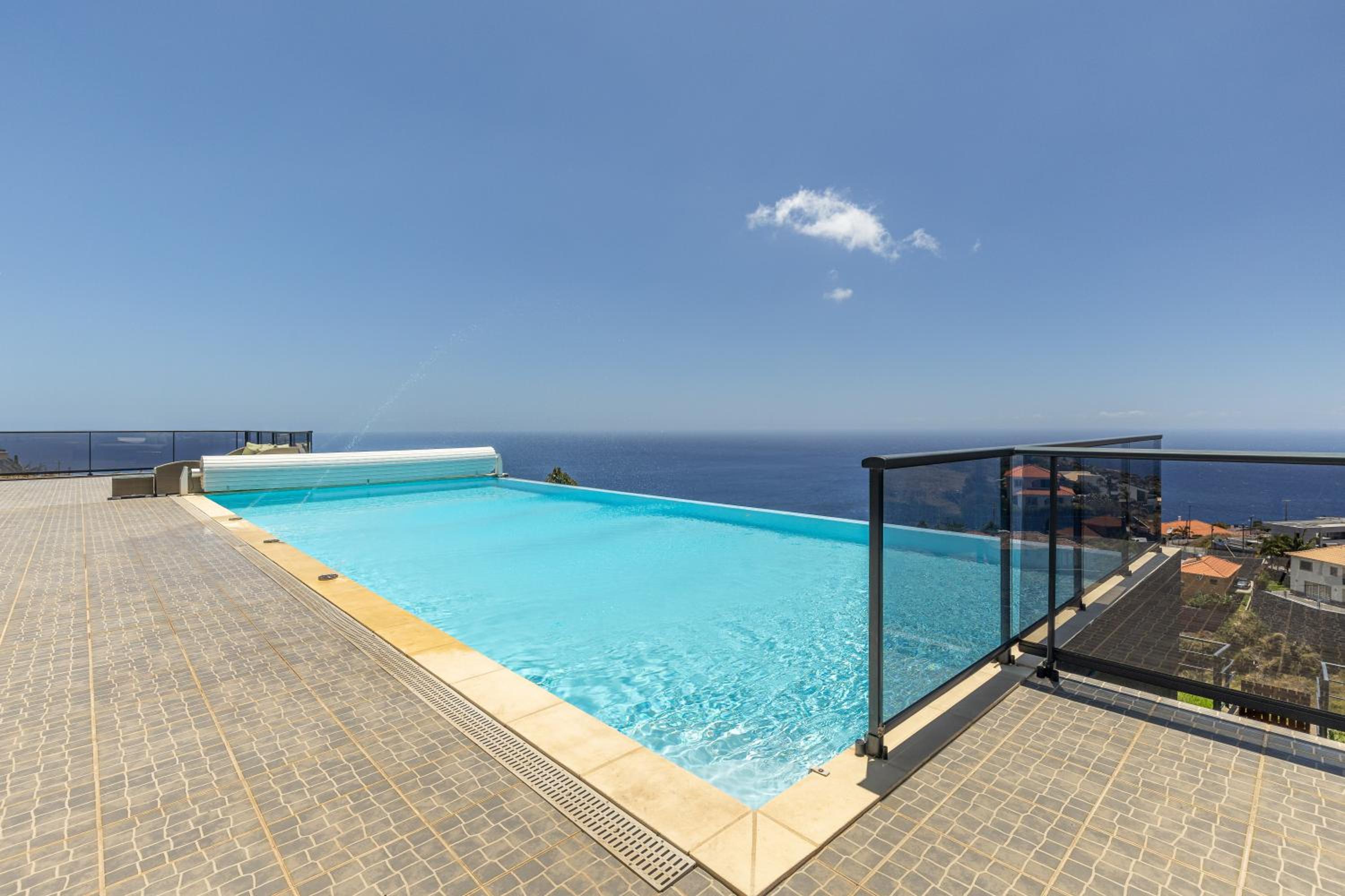 Villa Pascal by RMZ