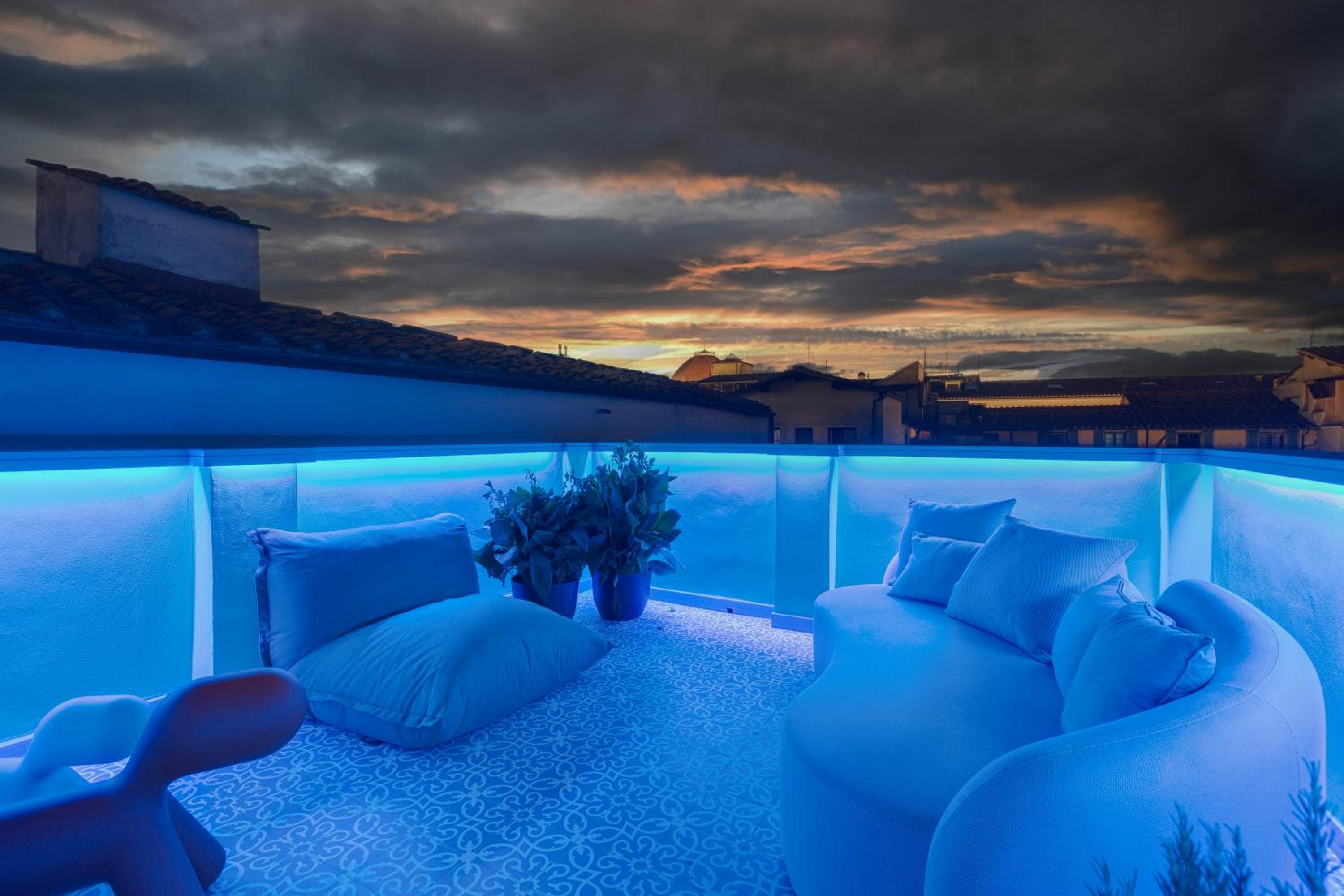 Prestige Penthouse with private Spa, Gym and Terrace by Mamo Florence