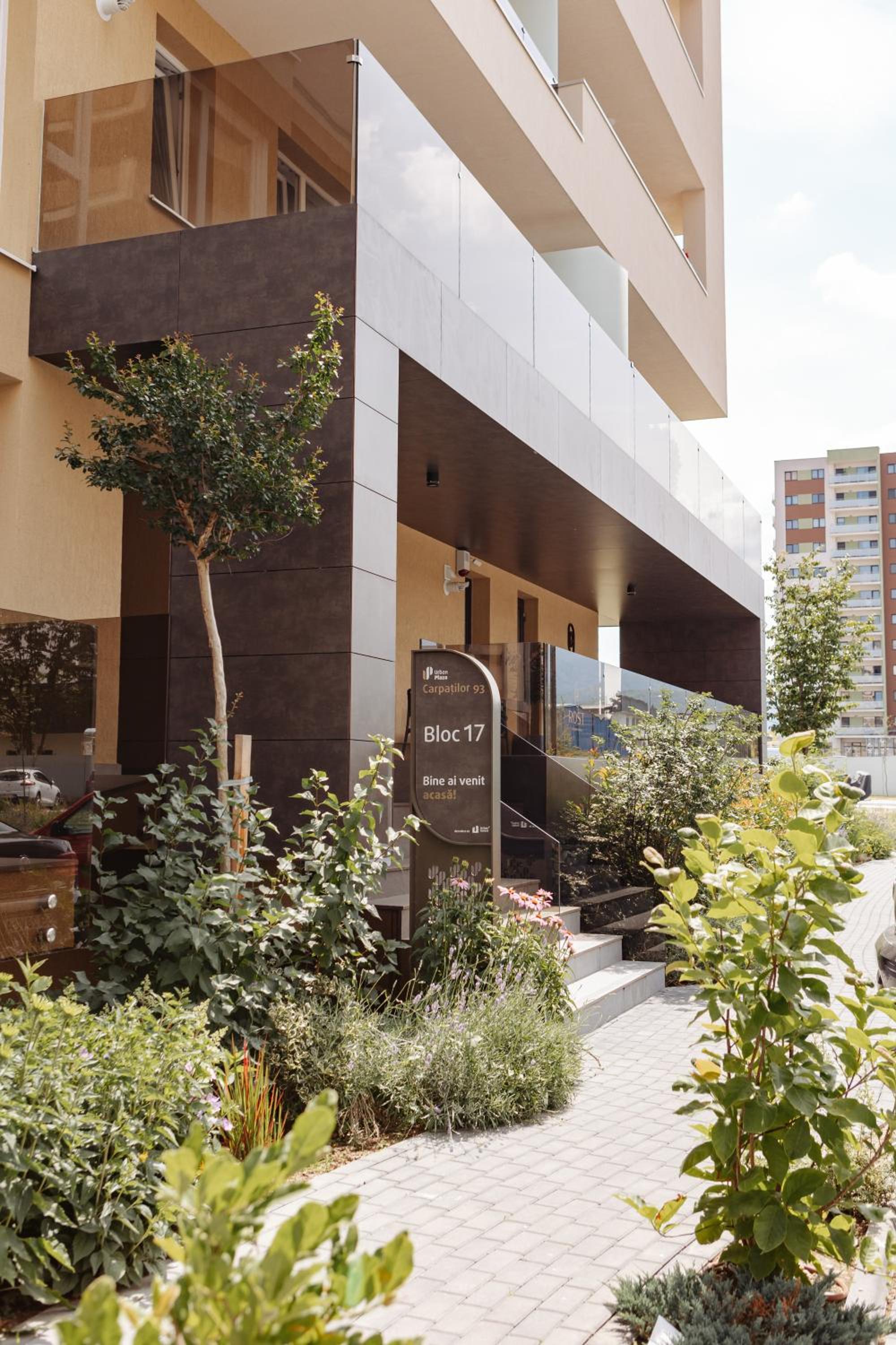 Urban Retreat Apartment Carpatilor view 3
