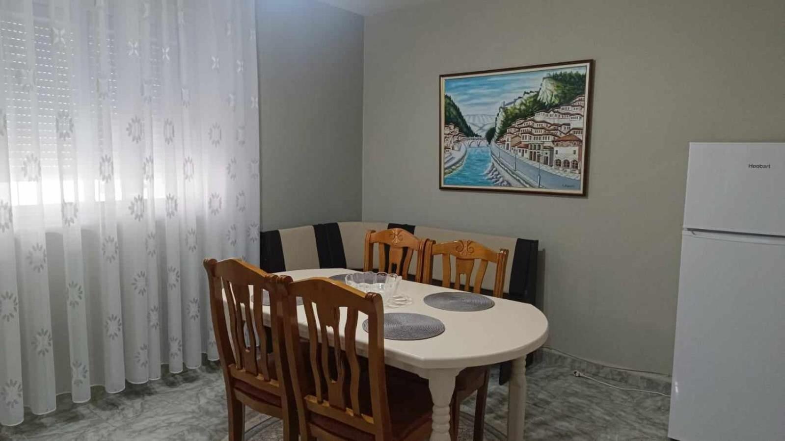 Robert Apartament Center