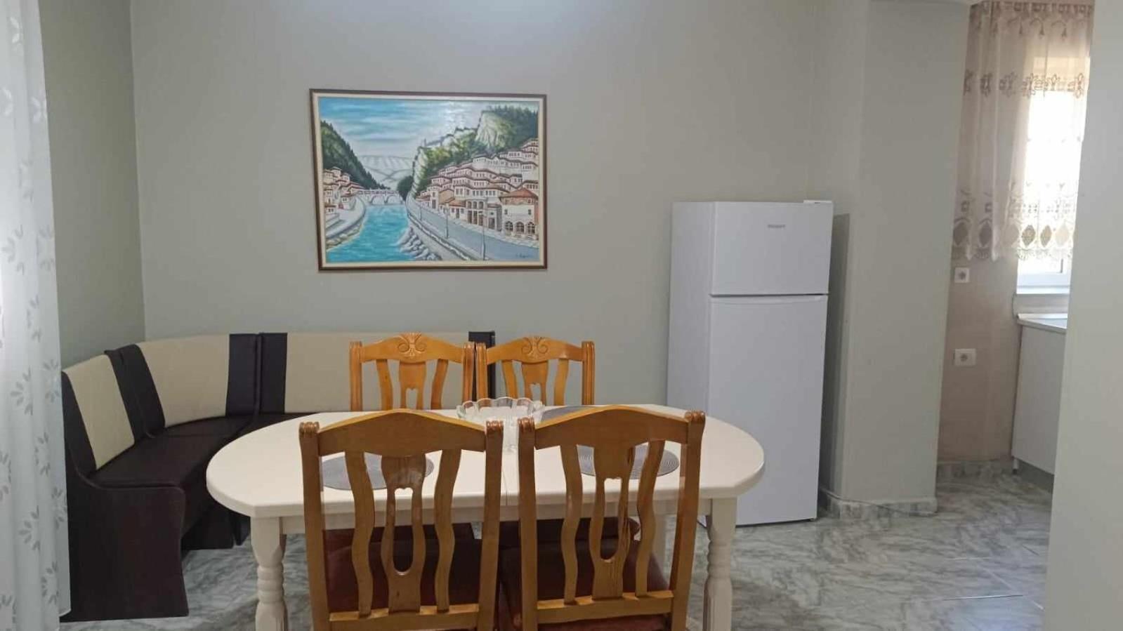 Robert Apartament Center
