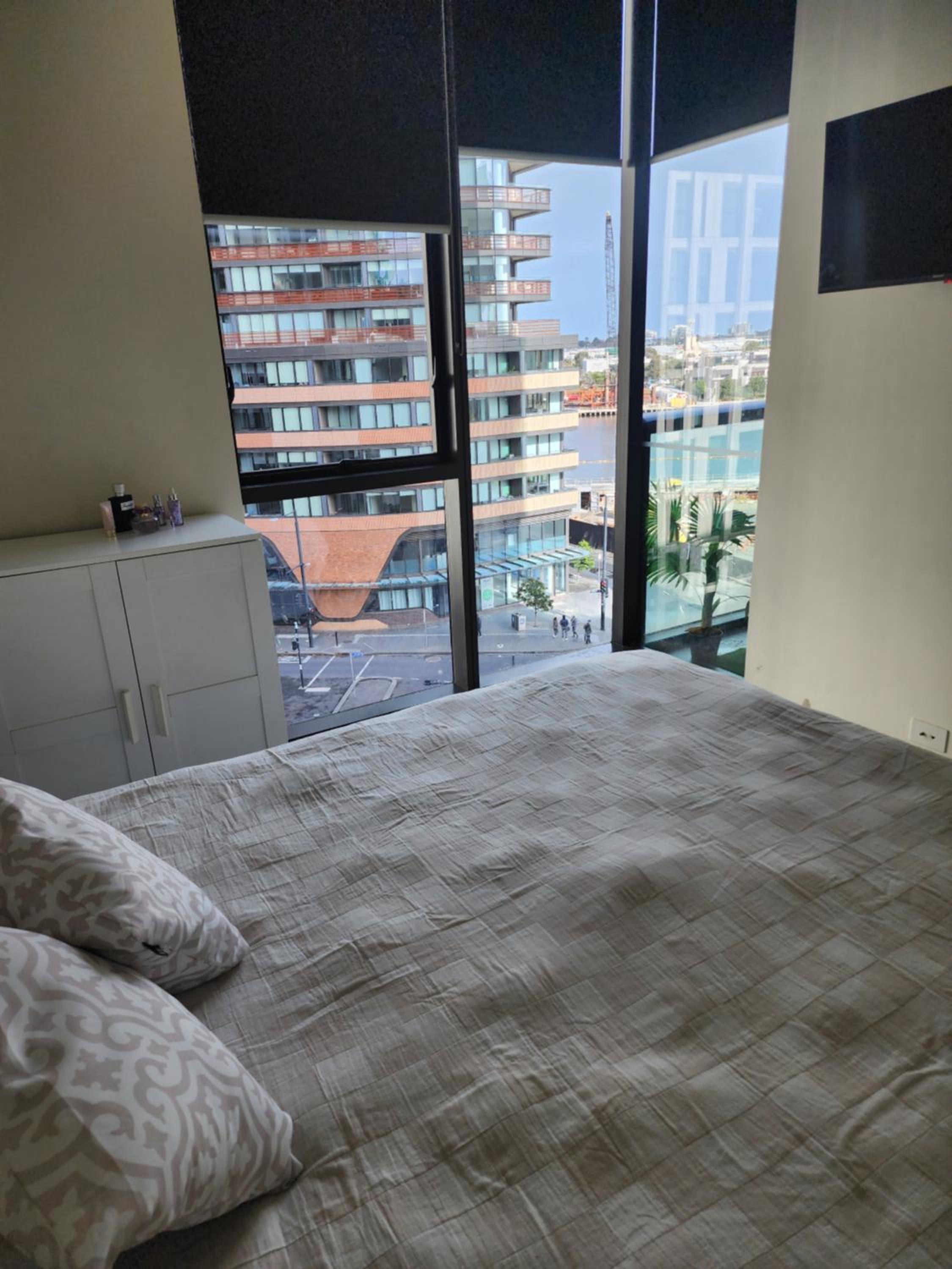 One bedroom apartment in Docklands