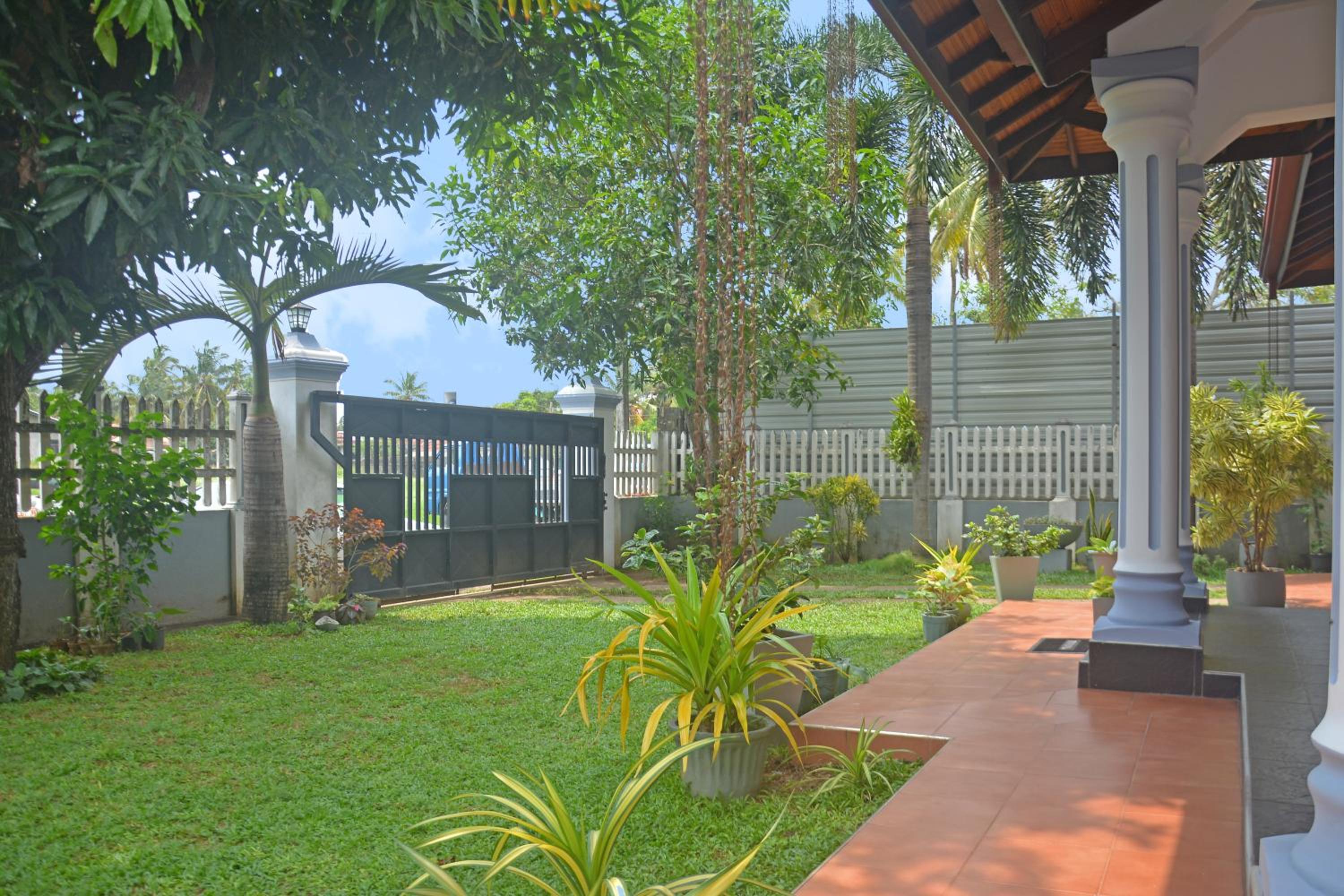 Elisach Serenity House - 4 BHK Villa in Sri Lanka - near to Airport view 2