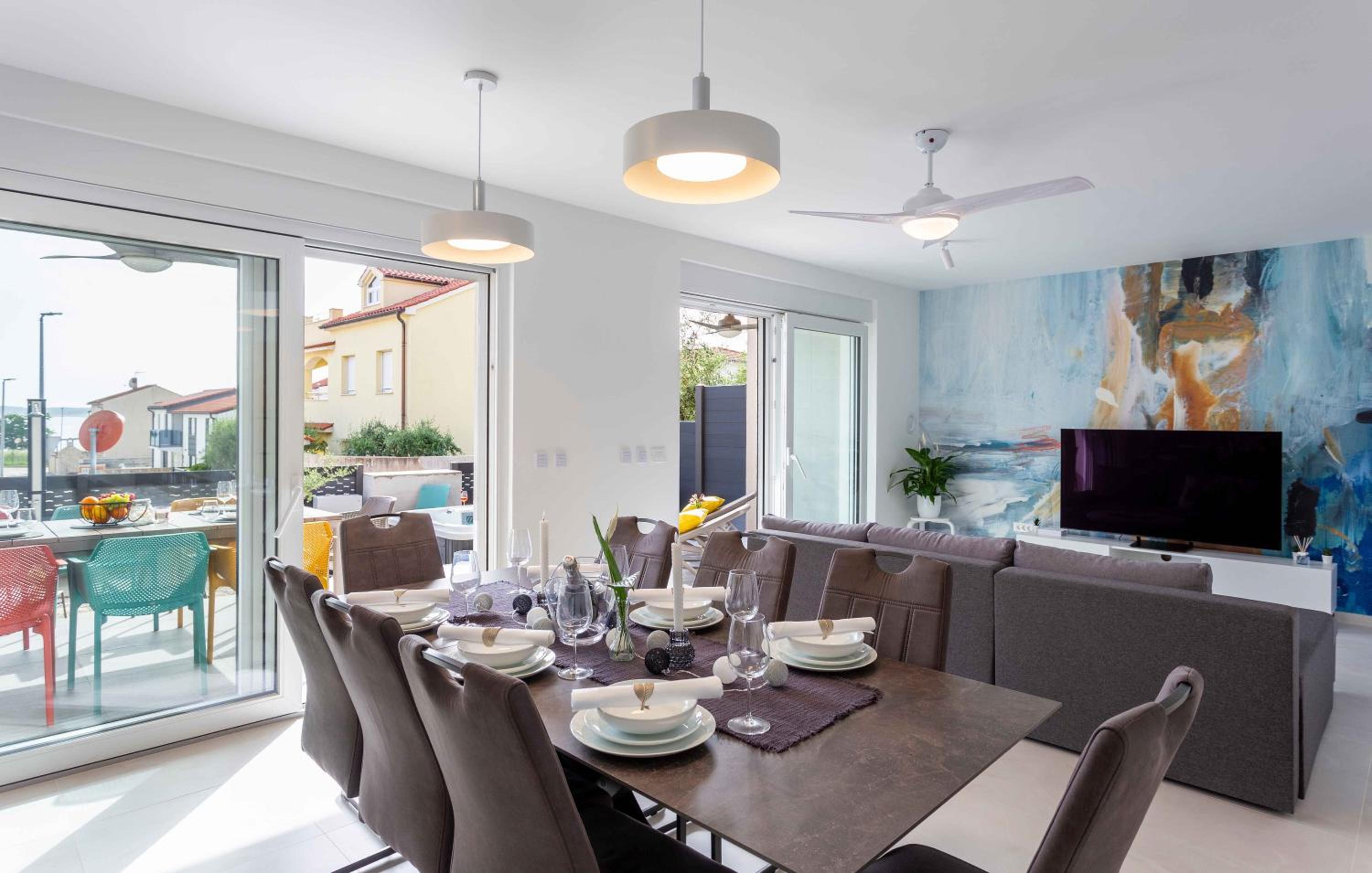 Osvit Grand Deluxe Apartment