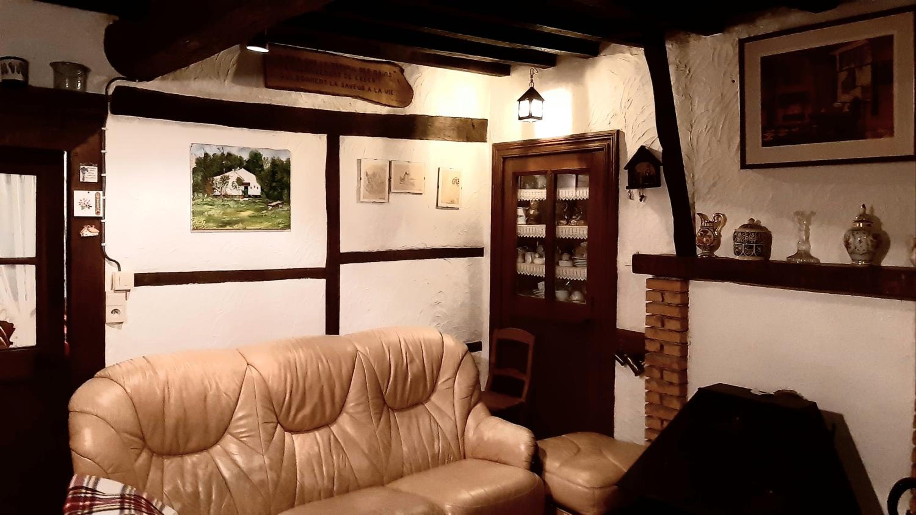 Charming House in Scy, Hamois with Enclosed Garden