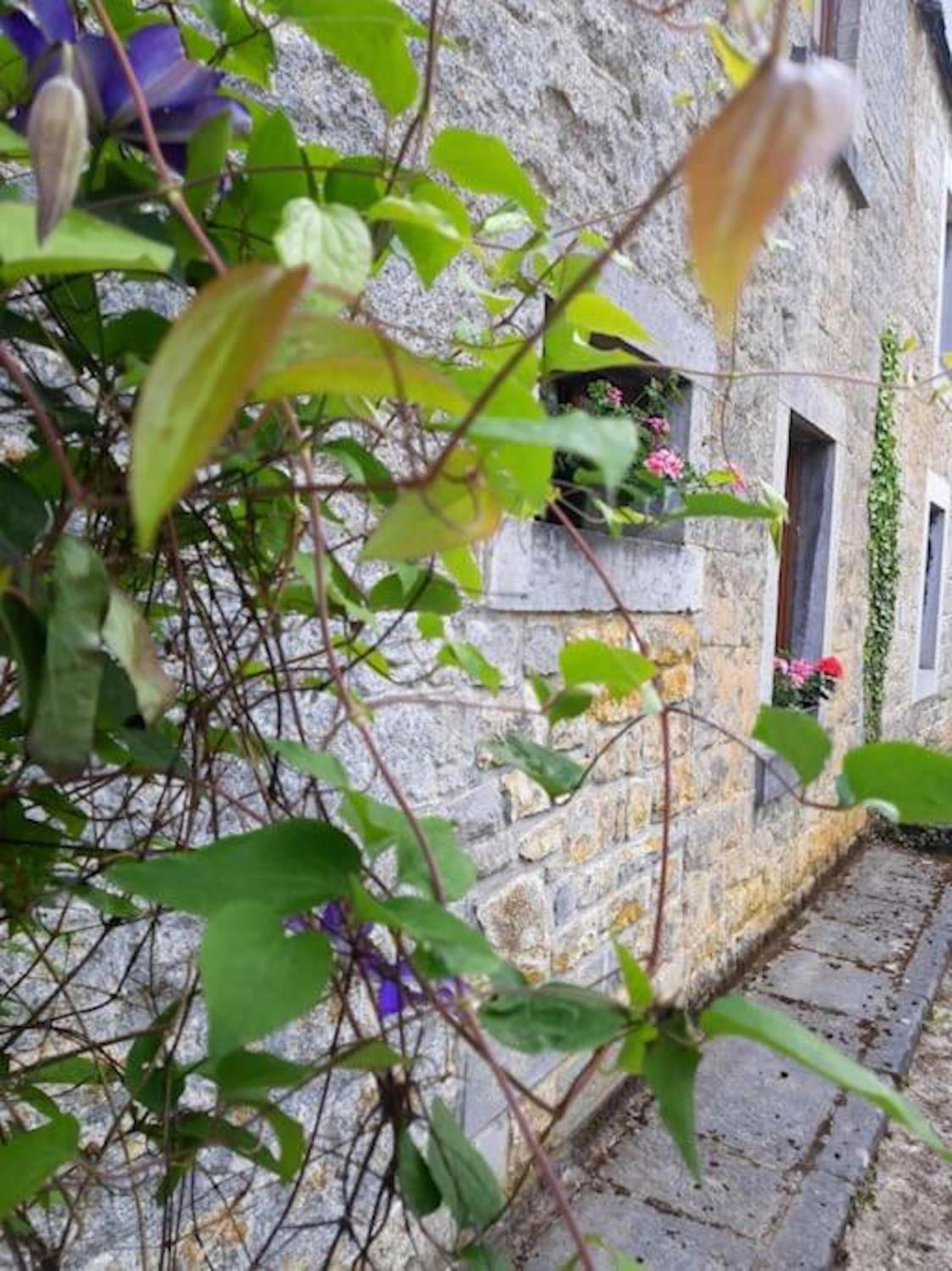 Charming House in Scy, Hamois with Enclosed Garden
