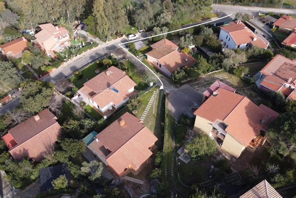 VILLA ROSI - Villa al mare con splendido giardino