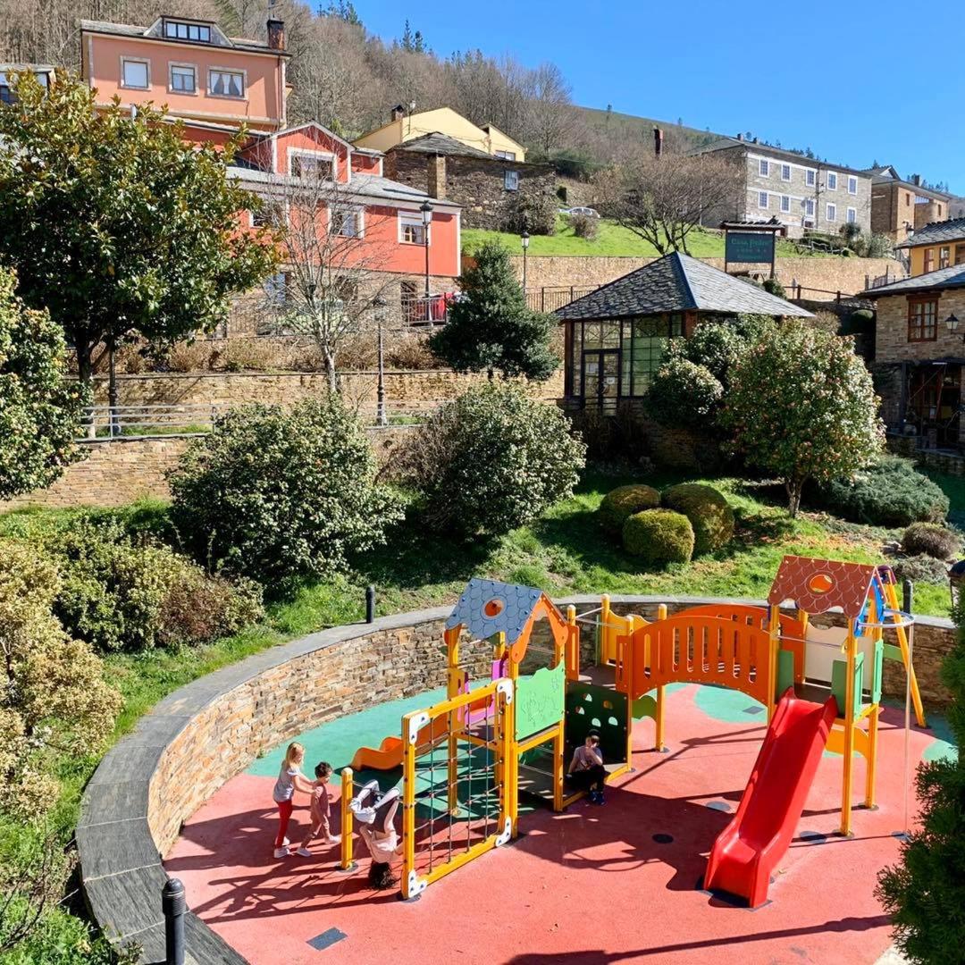 Apartamentos Rurales TIN TURISMO