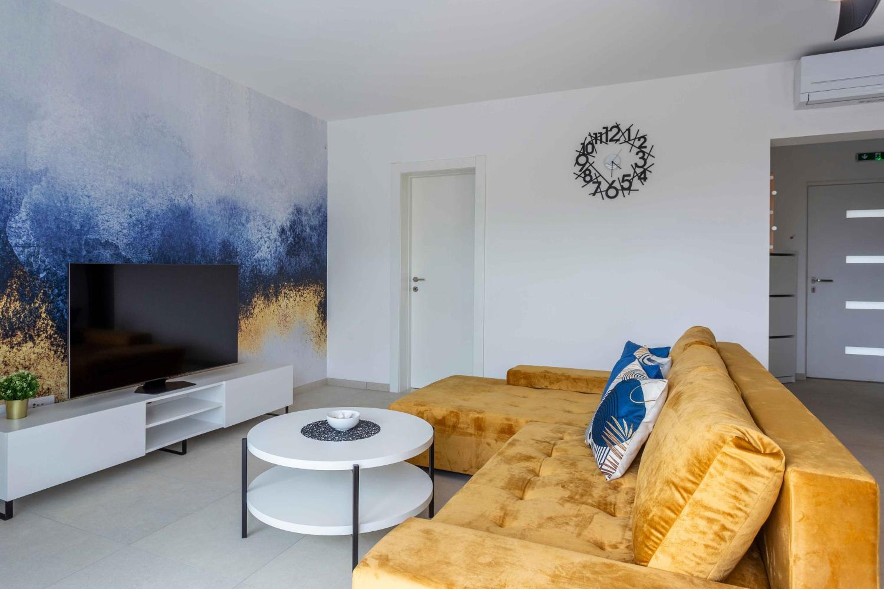 Osvit Grand Deluxe Apartment