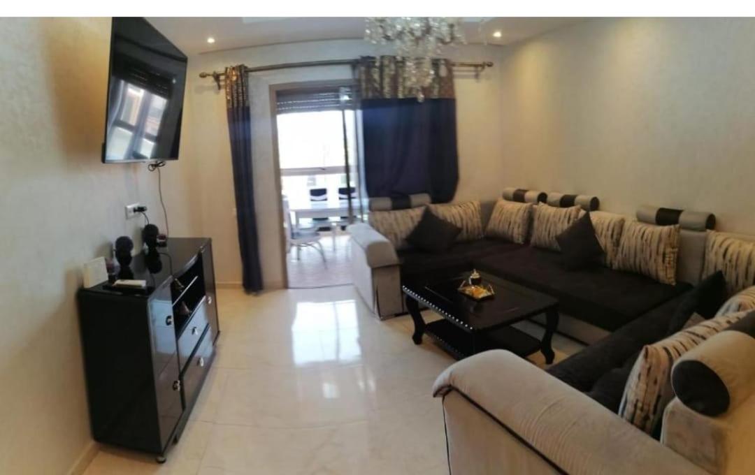 Charming Apartment in the Heart of Marrakech - Modern Amenities and Prime Location view 2