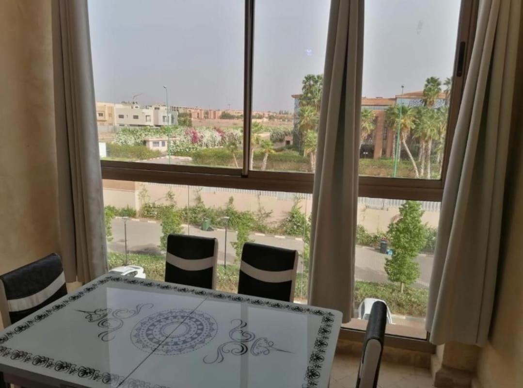 Charming Apartment in the Heart of Marrakech - Modern Amenities and Prime Location view 3