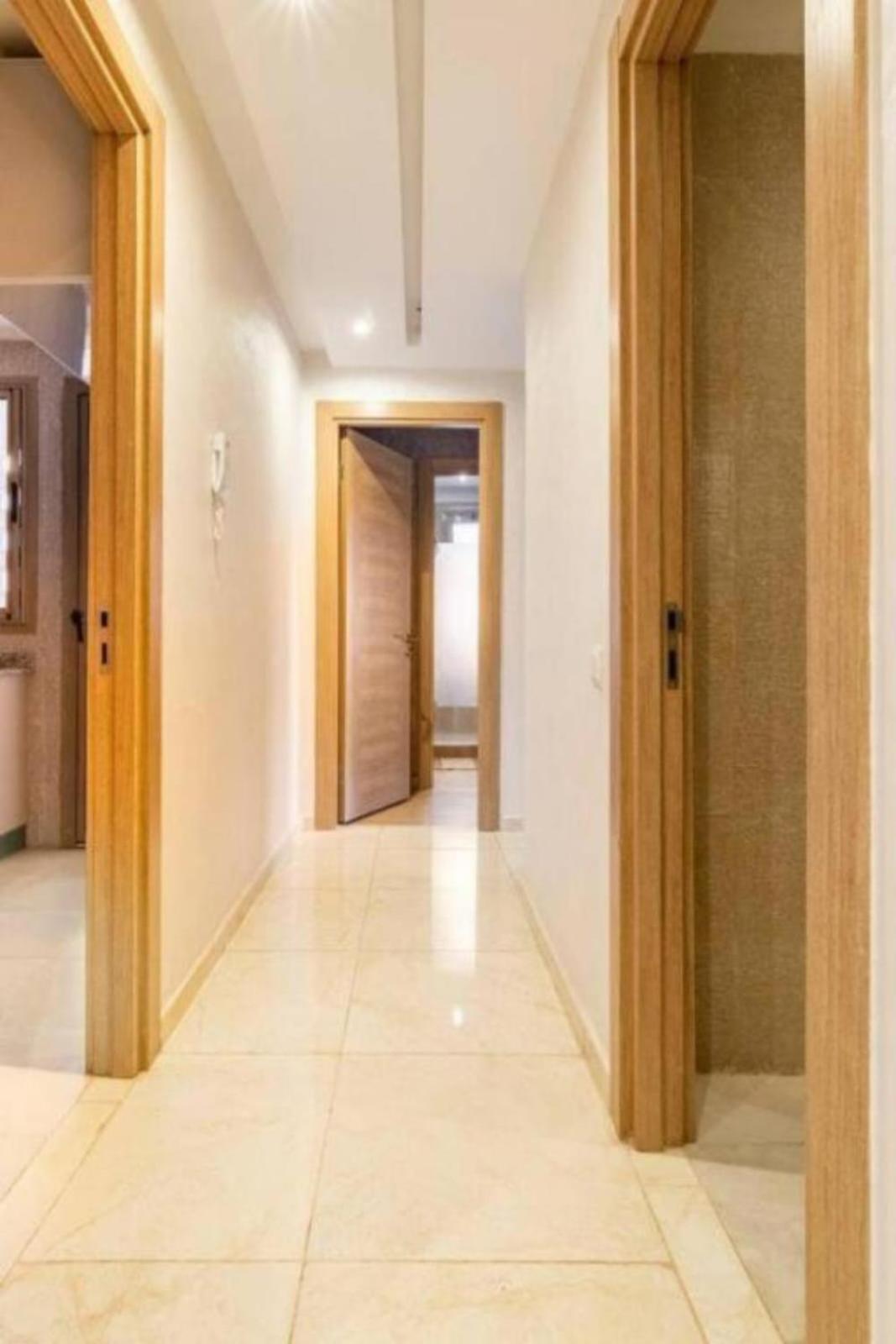 Charming Apartment in the Heart of Marrakech - Modern Amenities and Prime Location view 5