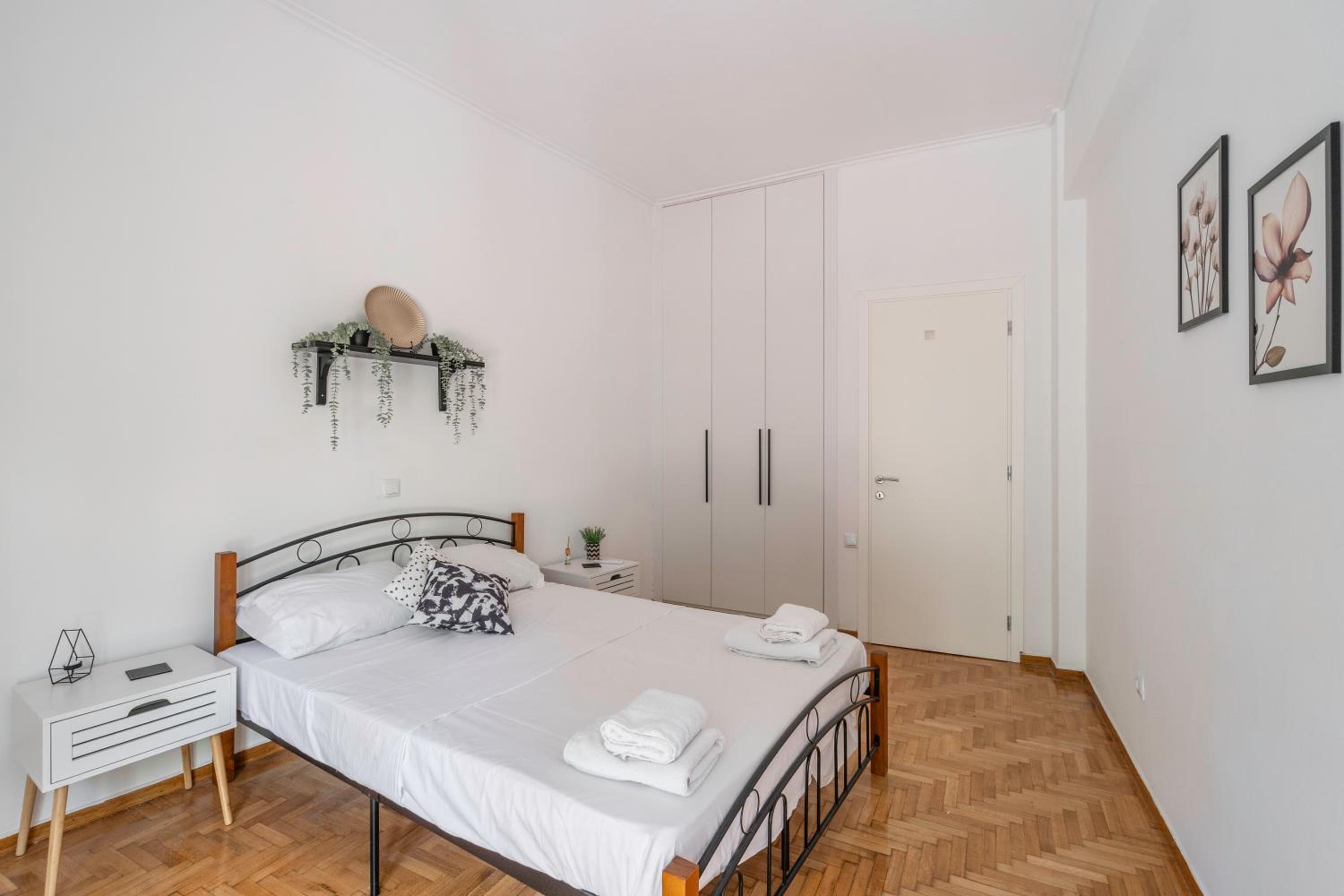 Beautiful 2bedroom apt next to Siggrou Fix photo 4