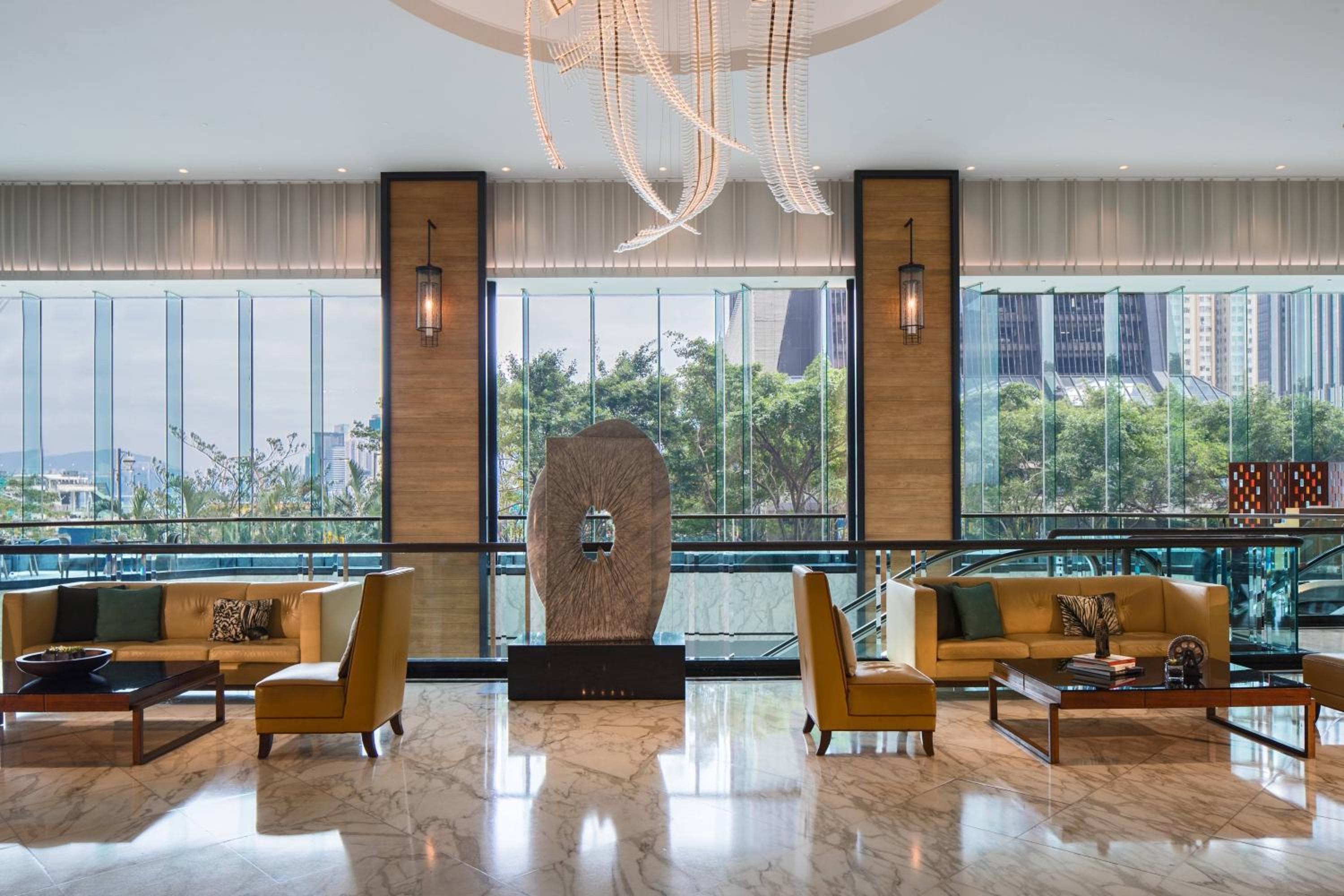 Renaissance Hong Kong Harbour View Hotel