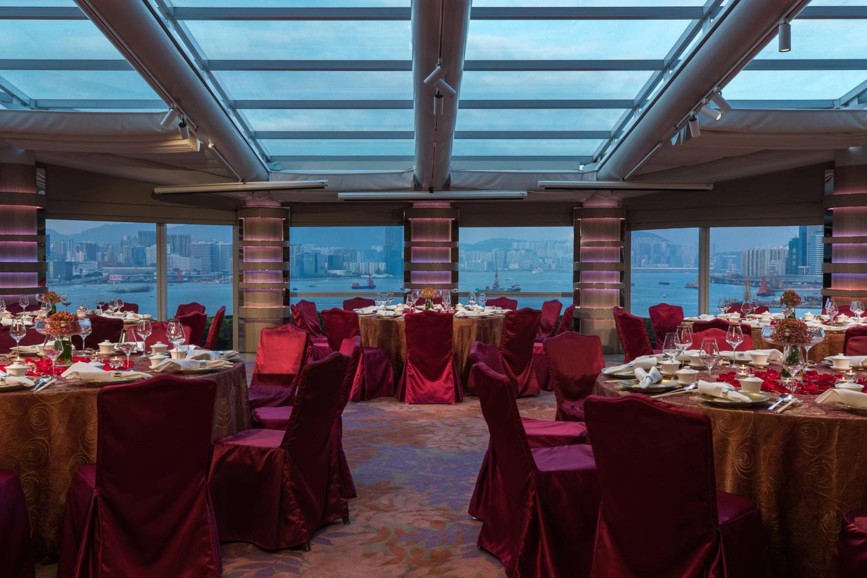 Renaissance Hong Kong Harbour View Hotel
