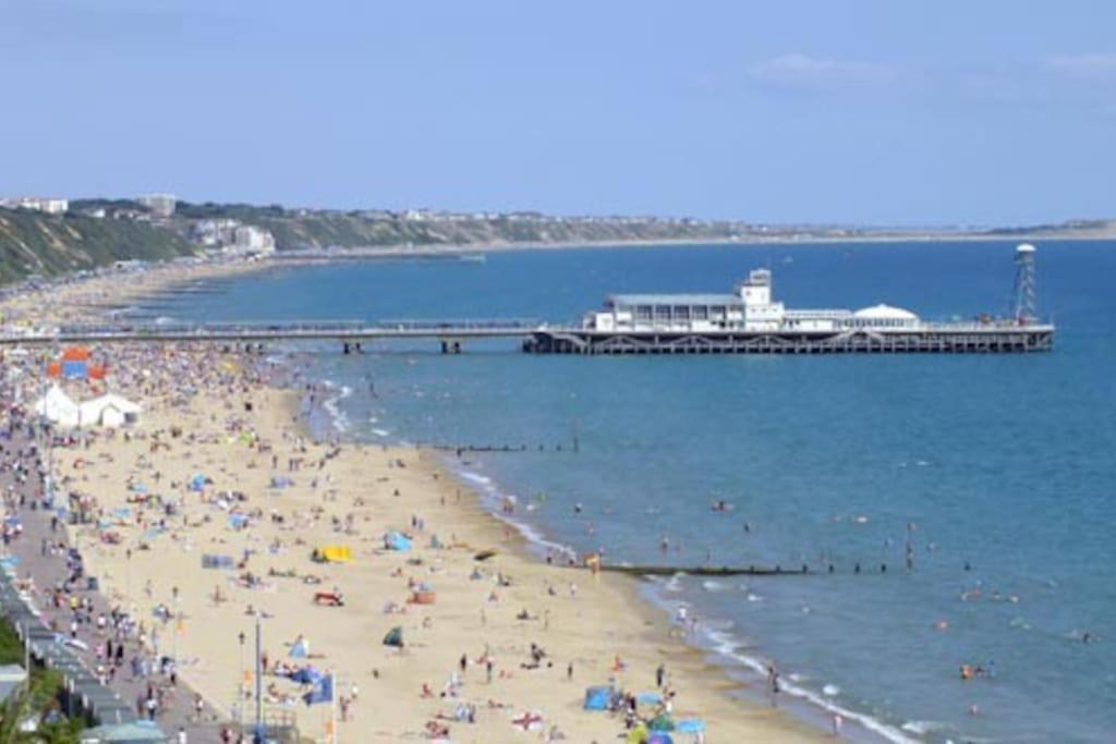 3 Bed Apartment Close to Bournemouth Beach view 3