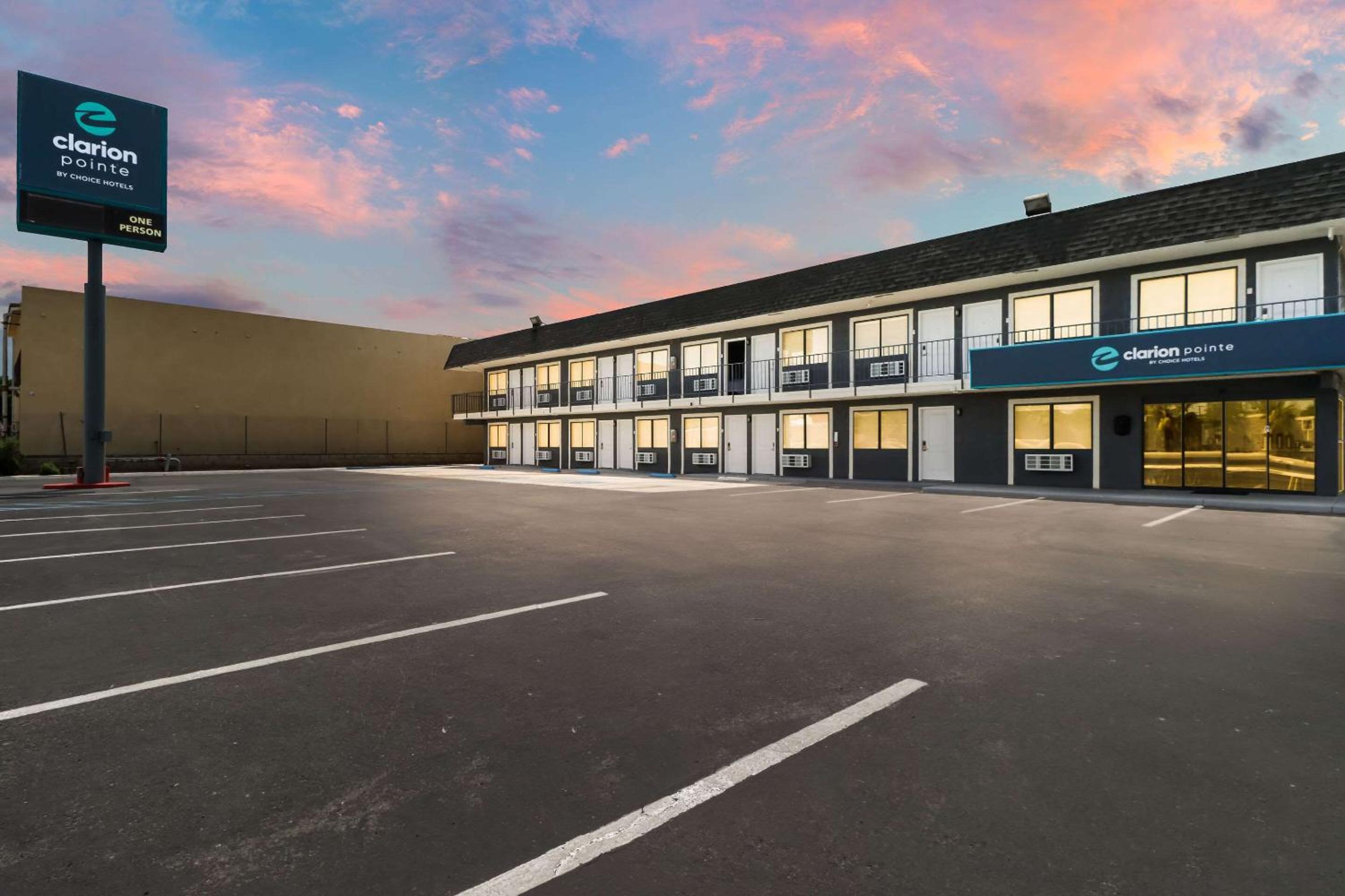 Clarion Pointe Ridgecrest near China Lake Naval Station