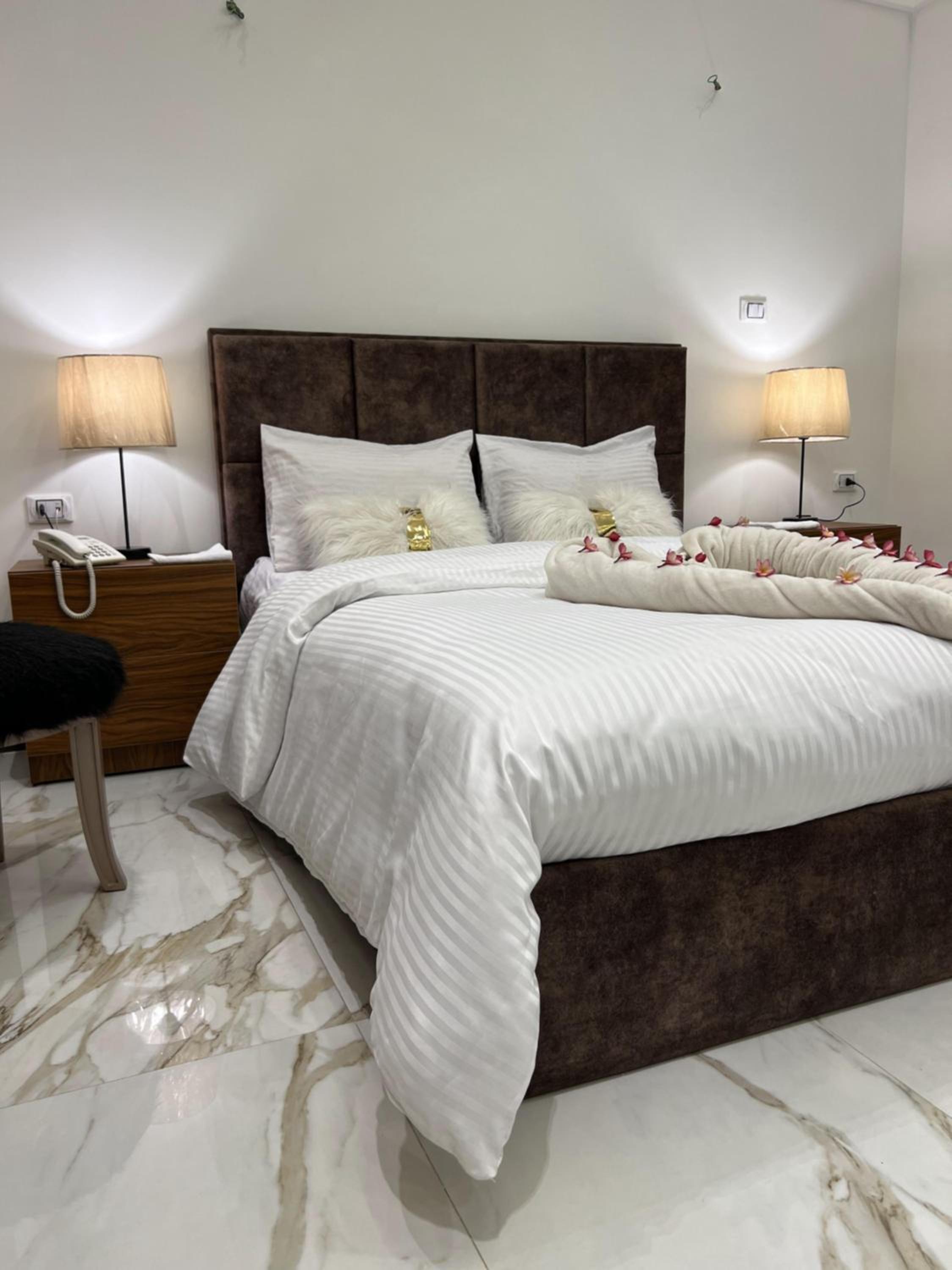 Ideal studio in villa 255 panafig 11 private villa in 5th settelment in New Cairo