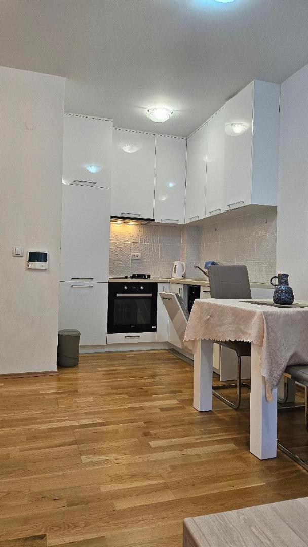 Apartman Budva Podkosljun