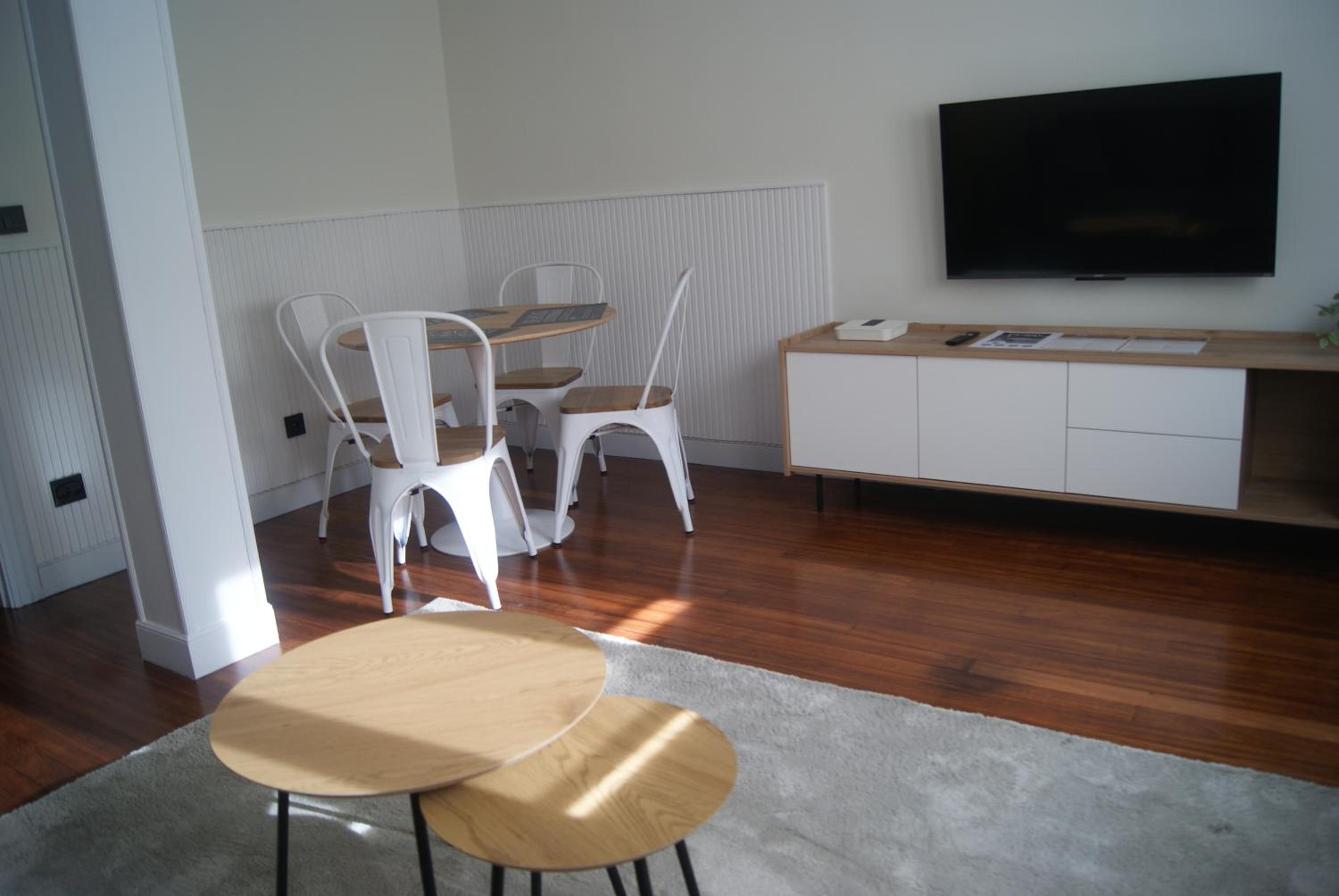 Nuevo, luminoso, reformado, cerca del Casco Viejo