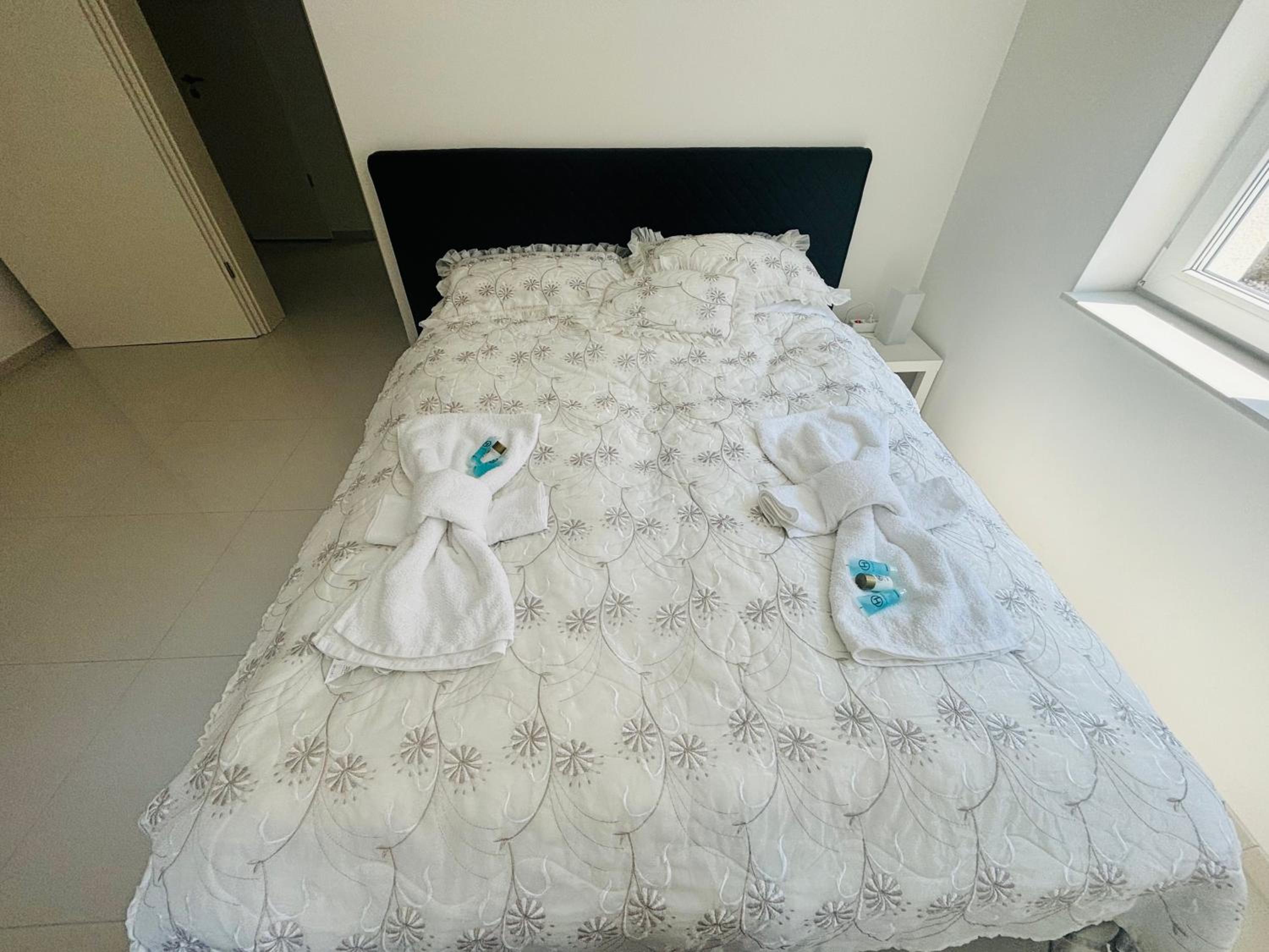 Modern living in Hamburg-Wandsbek SELF CHECK-IN 2x Schlafzimmer 1x Schlafsofa