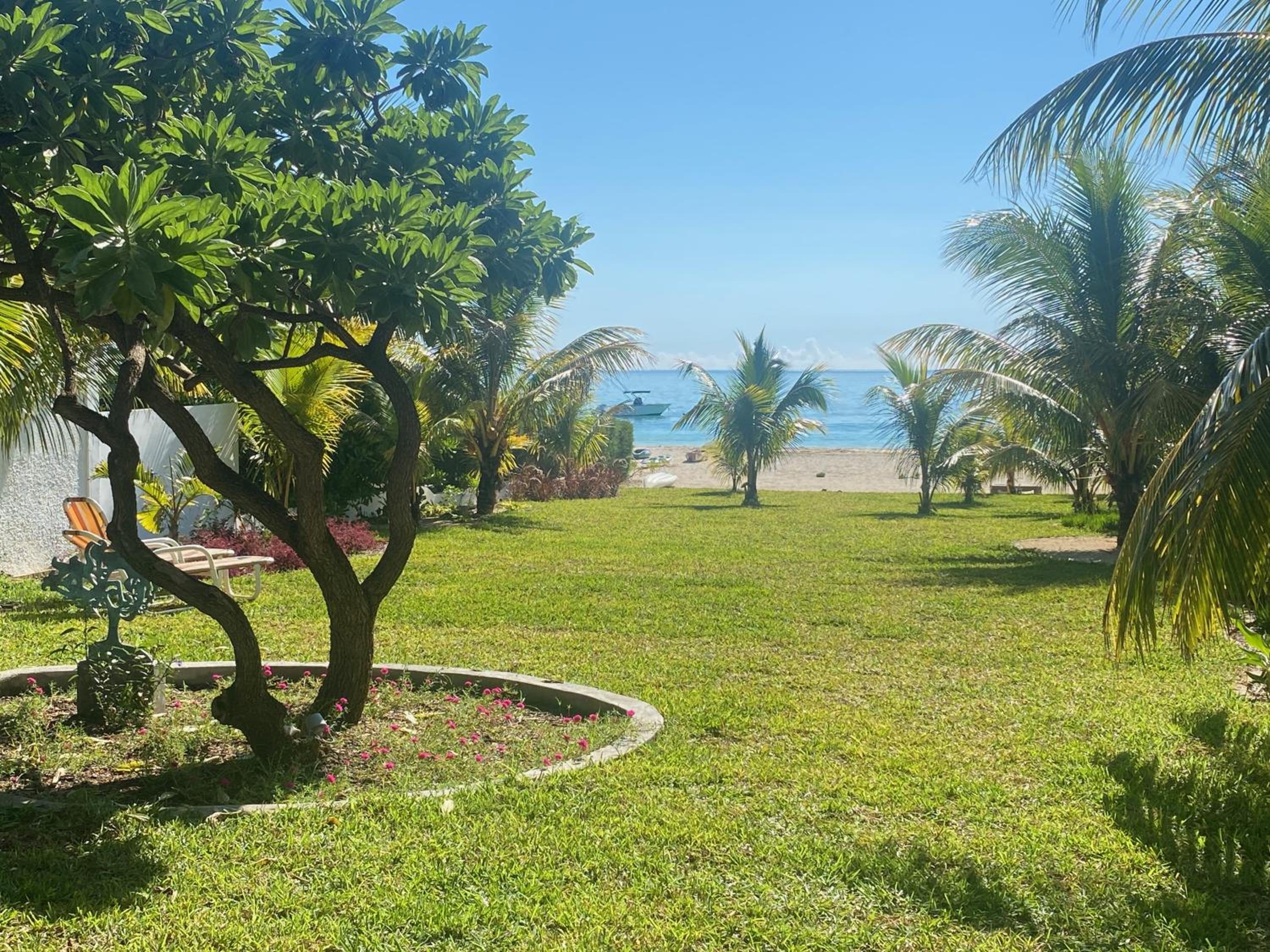Beachfront Villa Miramar, photo 22