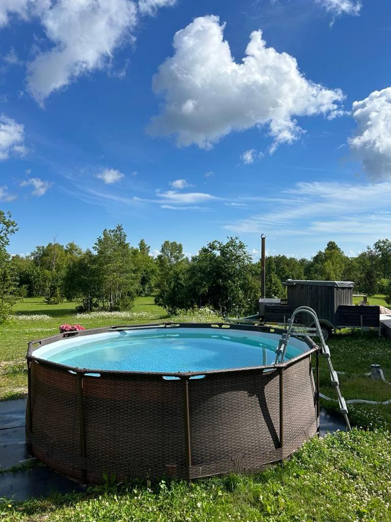 Muhu Kulla Saadu puhkemaja mere ääres
