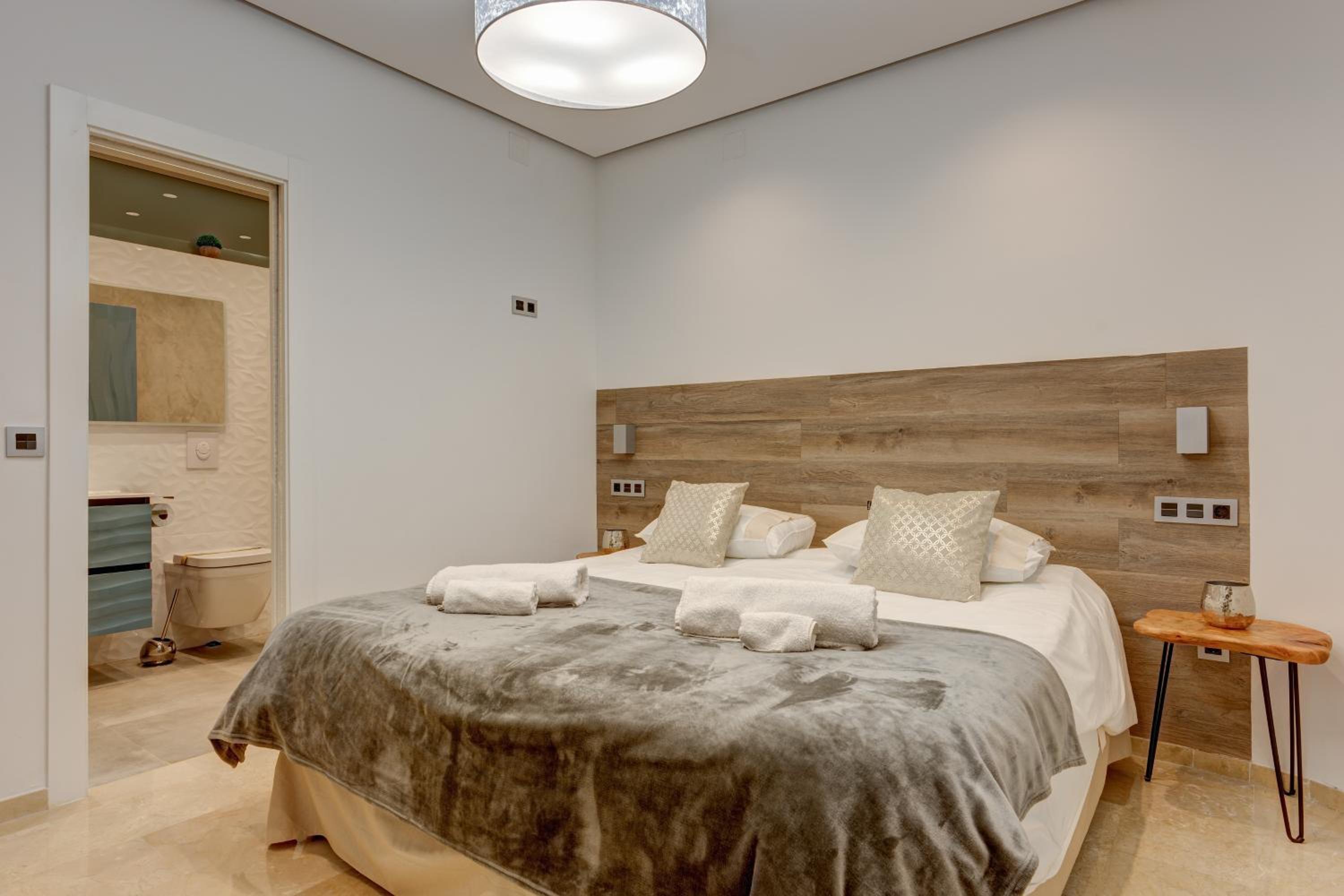 Villa Vista Verde Mijas Golf - Luxury with Optional heated pool & jacuzzi