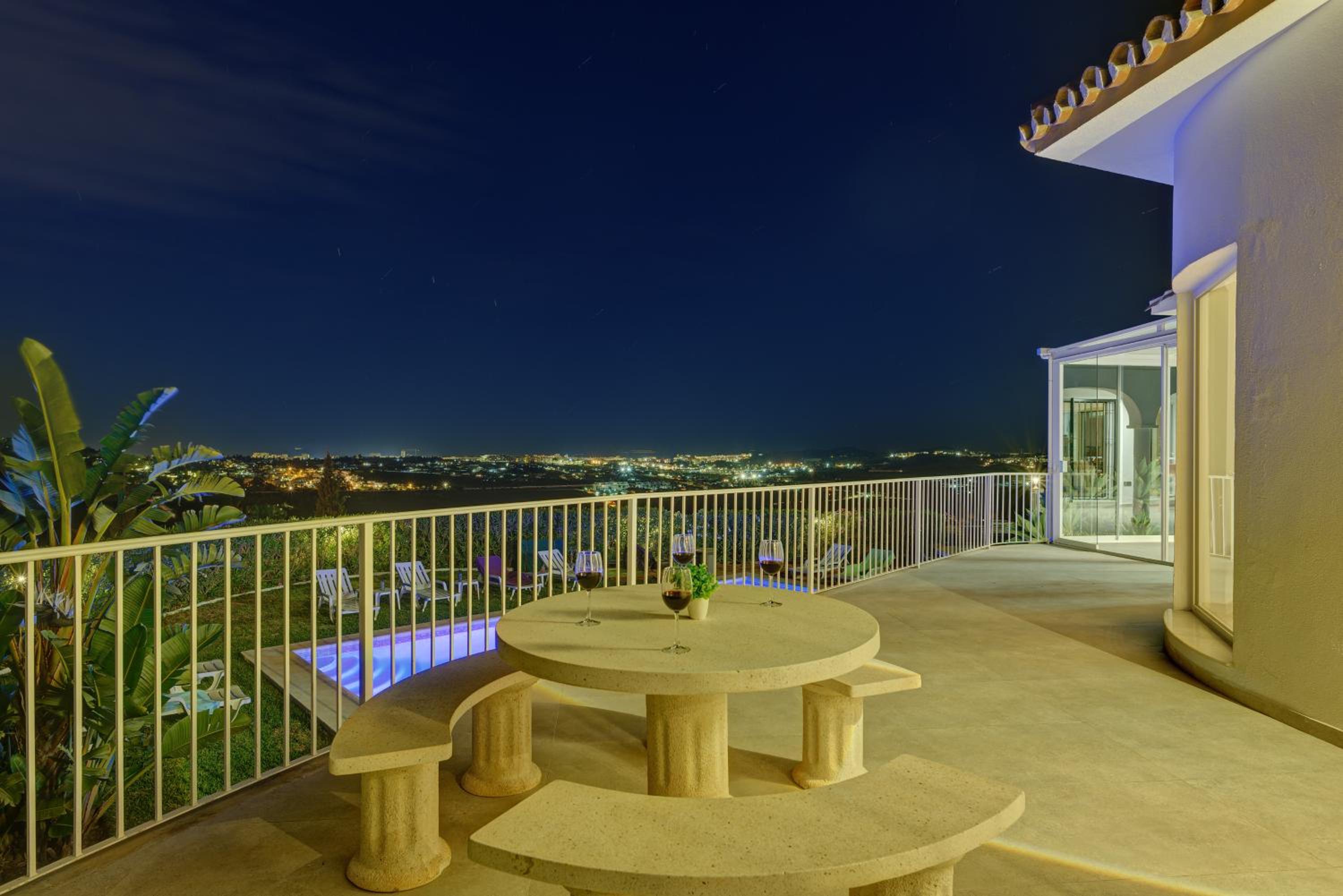 Villa Vista Verde Mijas Golf - Luxury with Optional heated pool & jacuzzi