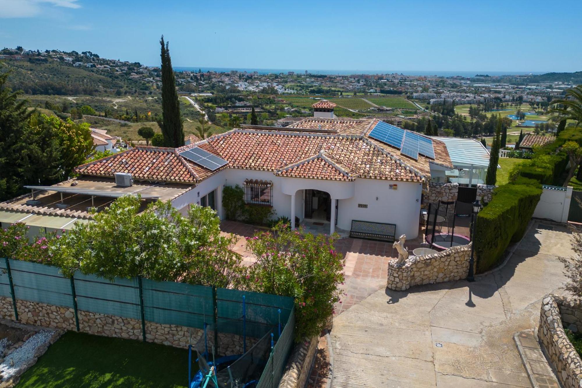 Villa Vista Verde Mijas Golf - Luxury with Optional heated pool & jacuzzi