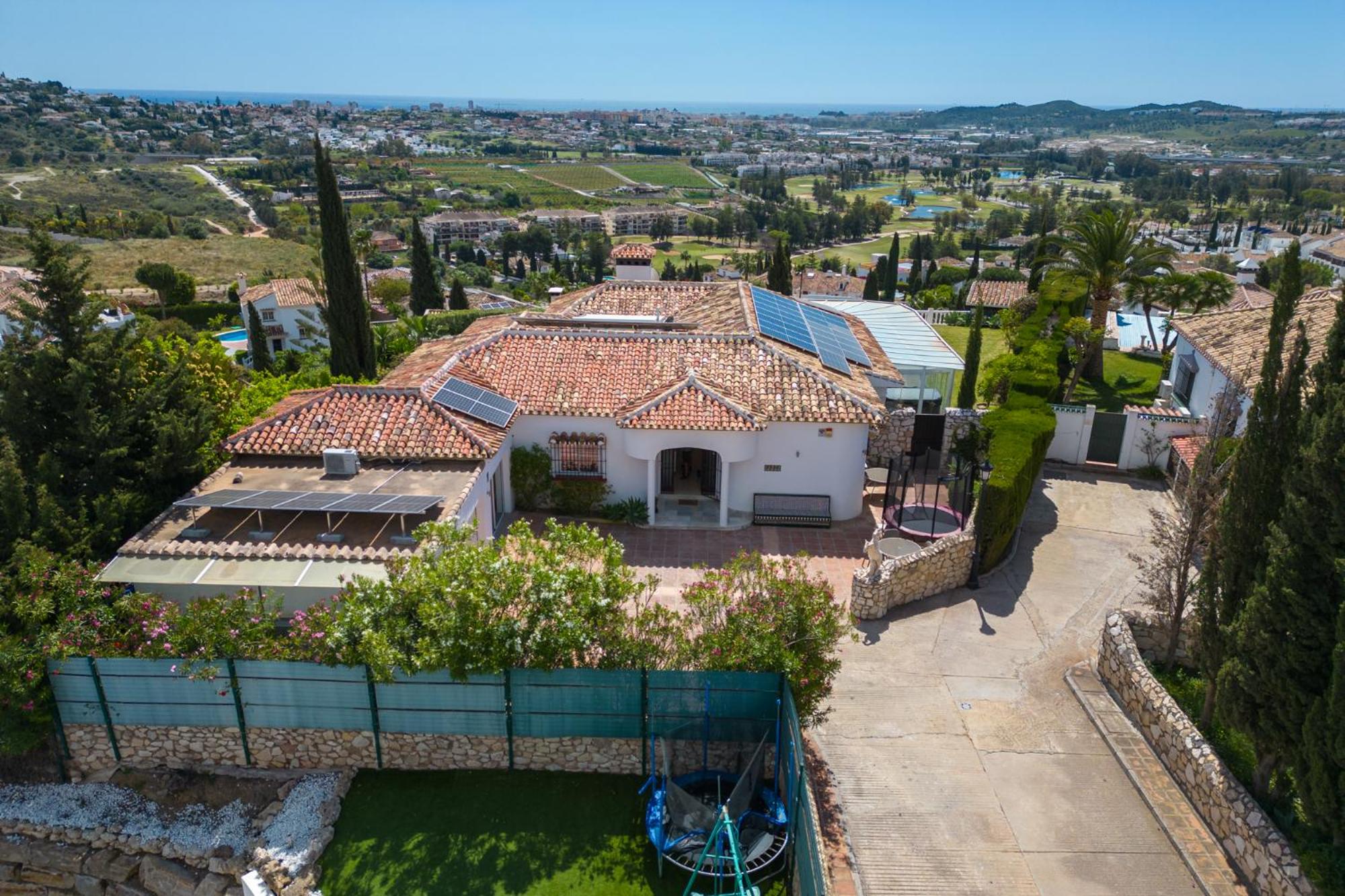 Villa Vista Verde Mijas Golf - Luxury with Optional heated pool & jacuzzi