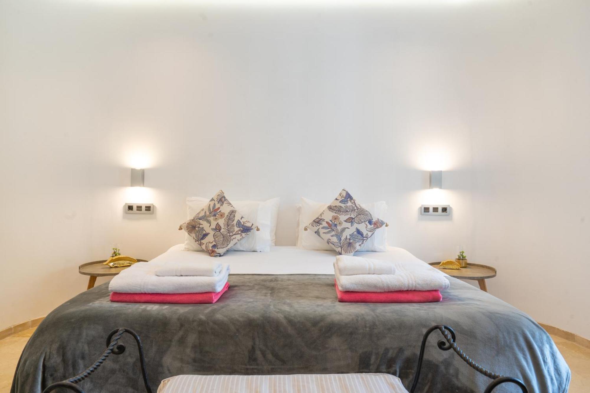 Villa Vista Verde Mijas Golf - Luxury with Optional heated pool & jacuzzi