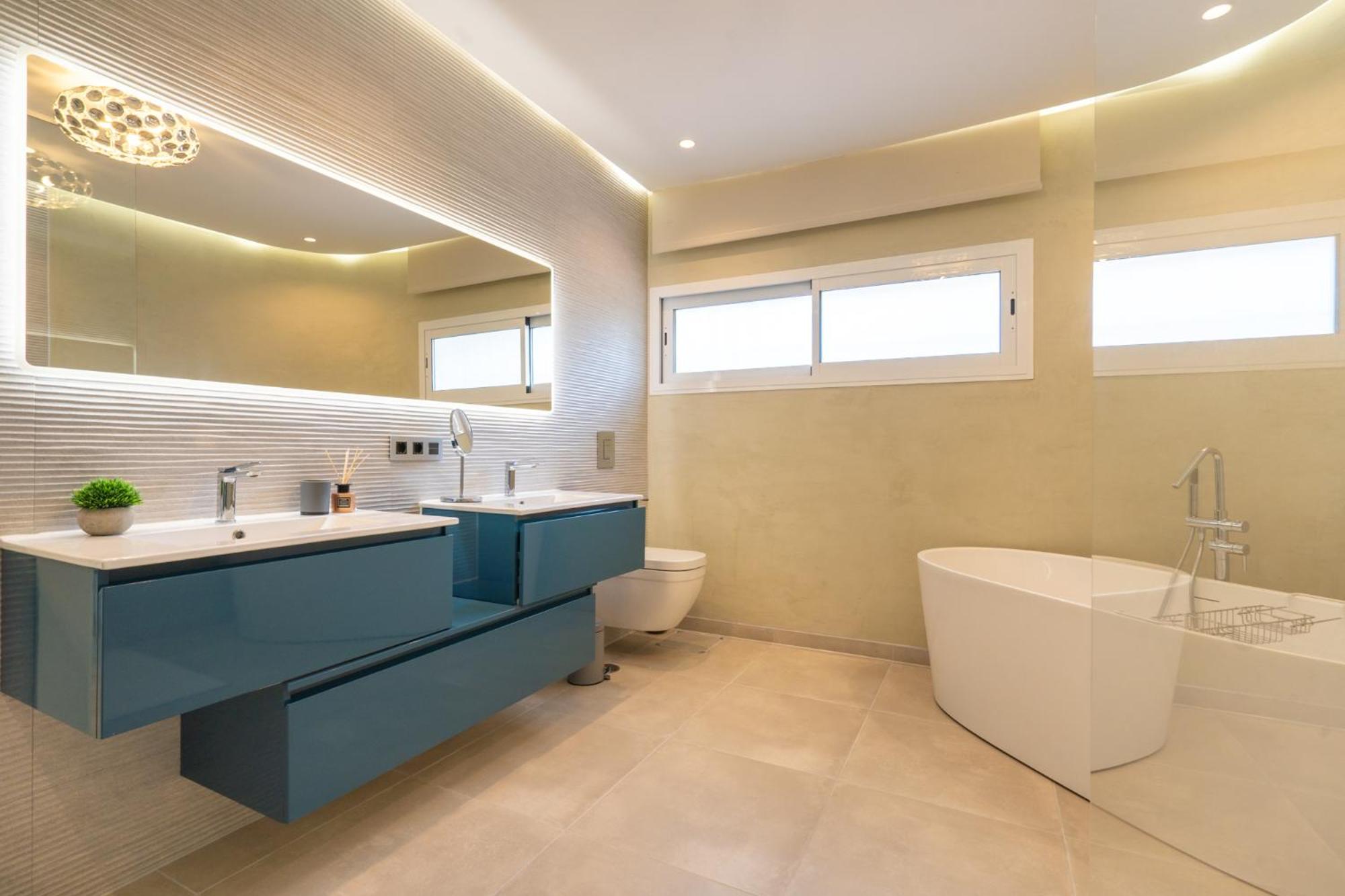 Villa Vista Verde Mijas Golf - Luxury with Optional heated pool & jacuzzi