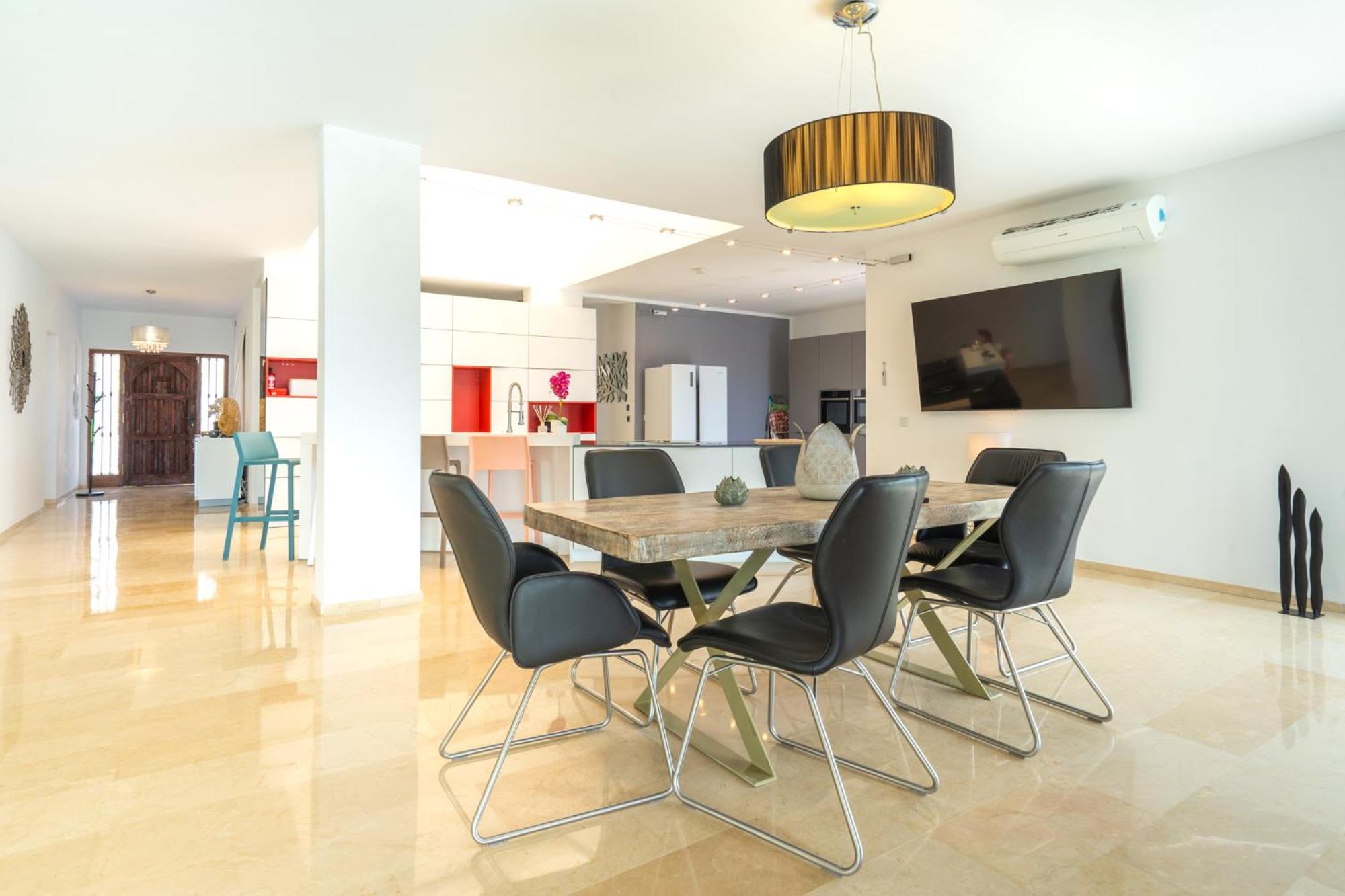 Villa Vista Verde Mijas Golf - Luxury with Optional heated pool & jacuzzi
