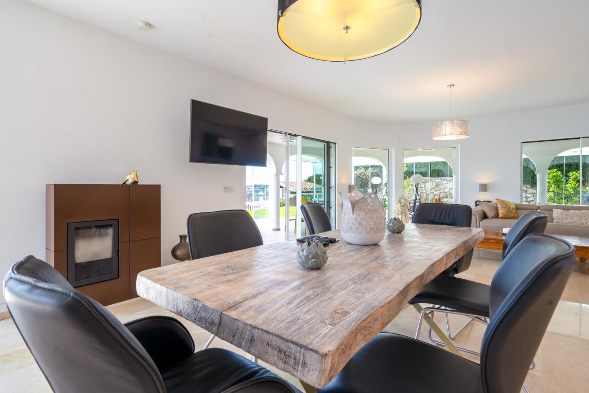 Villa Vista Verde Mijas Golf - Luxury with Optional heated pool & jacuzzi