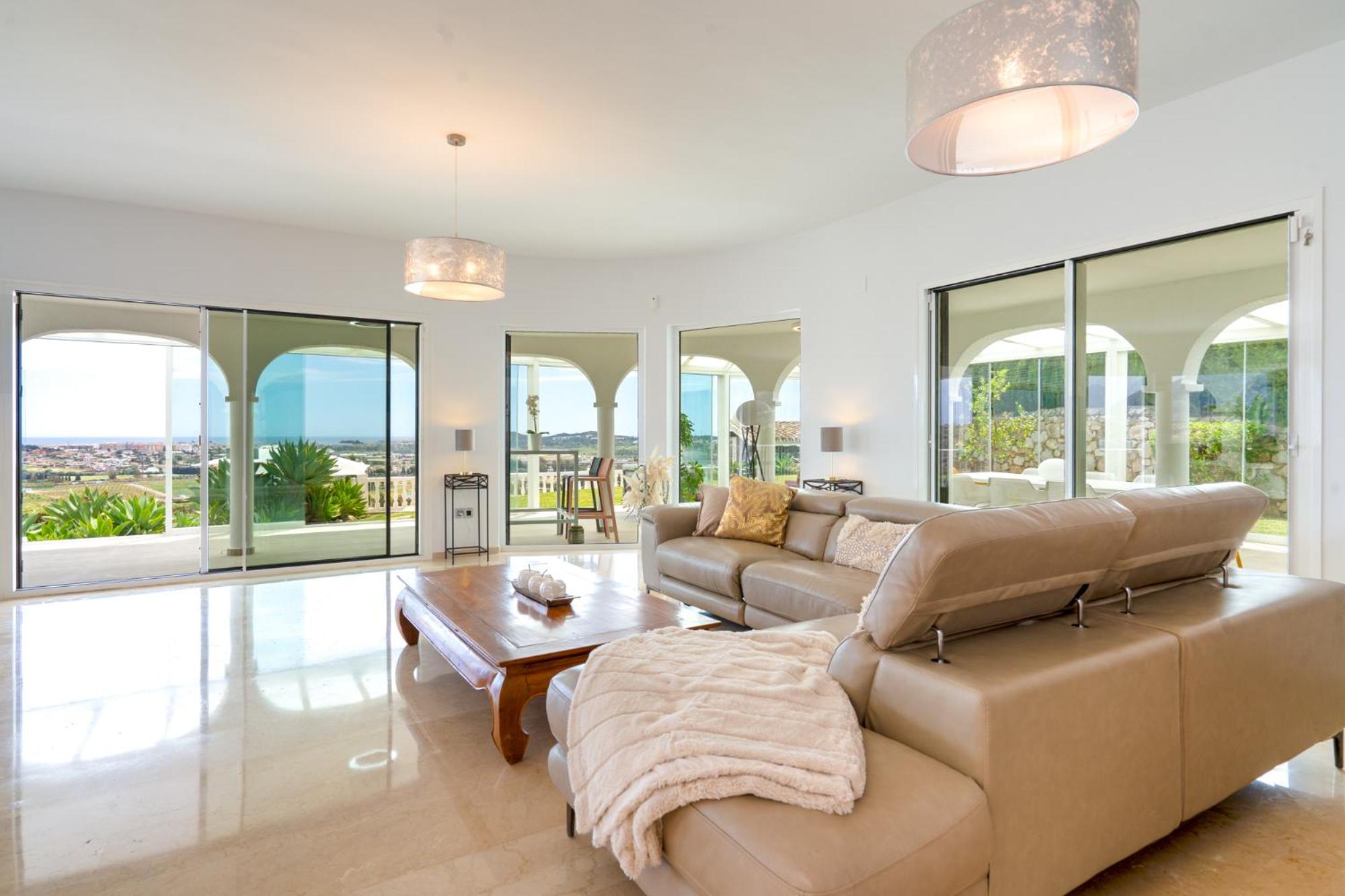 Villa Vista Verde Mijas Golf - Luxury with Optional heated pool & jacuzzi
