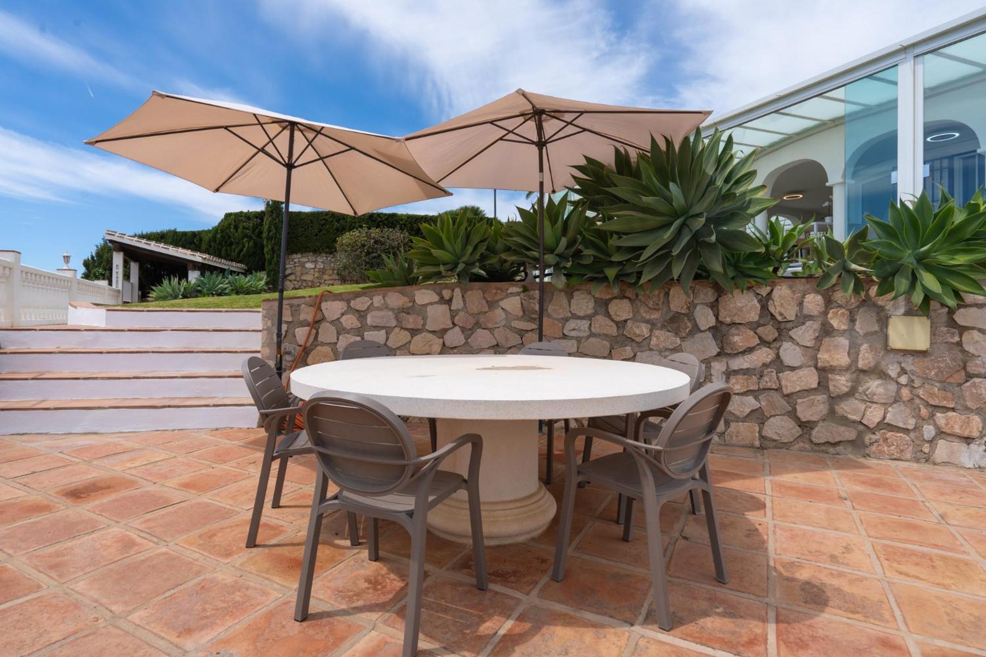 Villa Vista Verde Mijas Golf - Luxury with Optional heated pool & jacuzzi