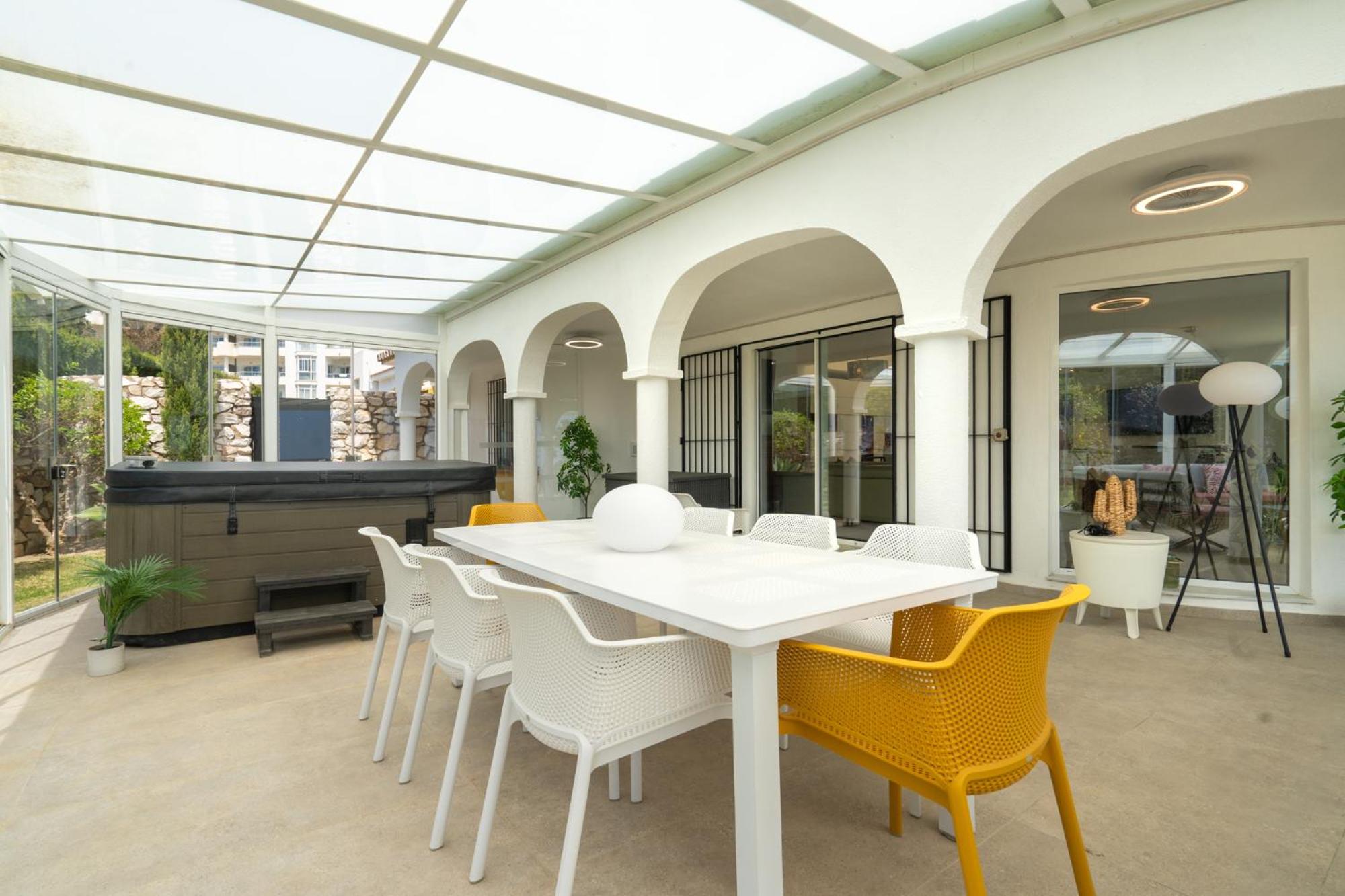 Villa Vista Verde Mijas Golf - Luxury with Optional heated pool & jacuzzi