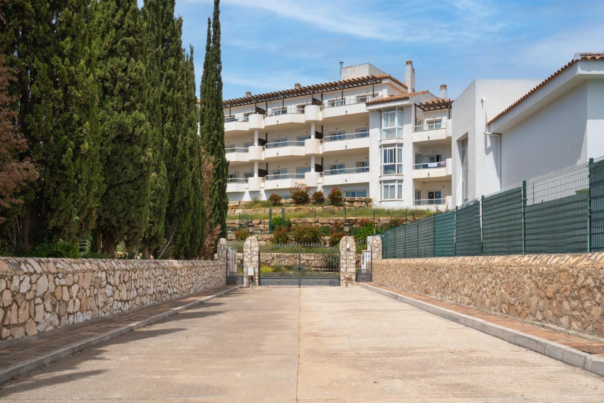 Villa Vista Verde Mijas Golf - Luxury with Optional heated pool & jacuzzi