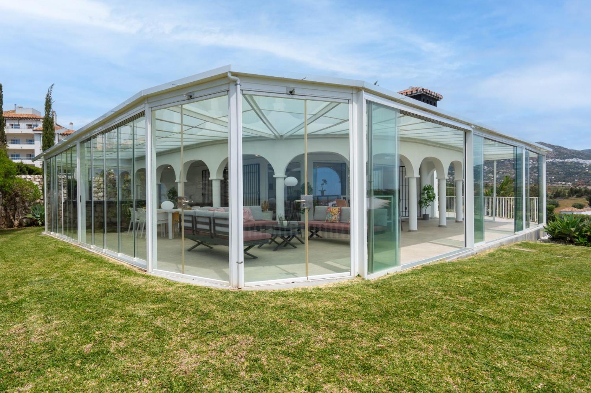 Villa Vista Verde Mijas Golf - Luxury with Optional heated pool & jacuzzi
