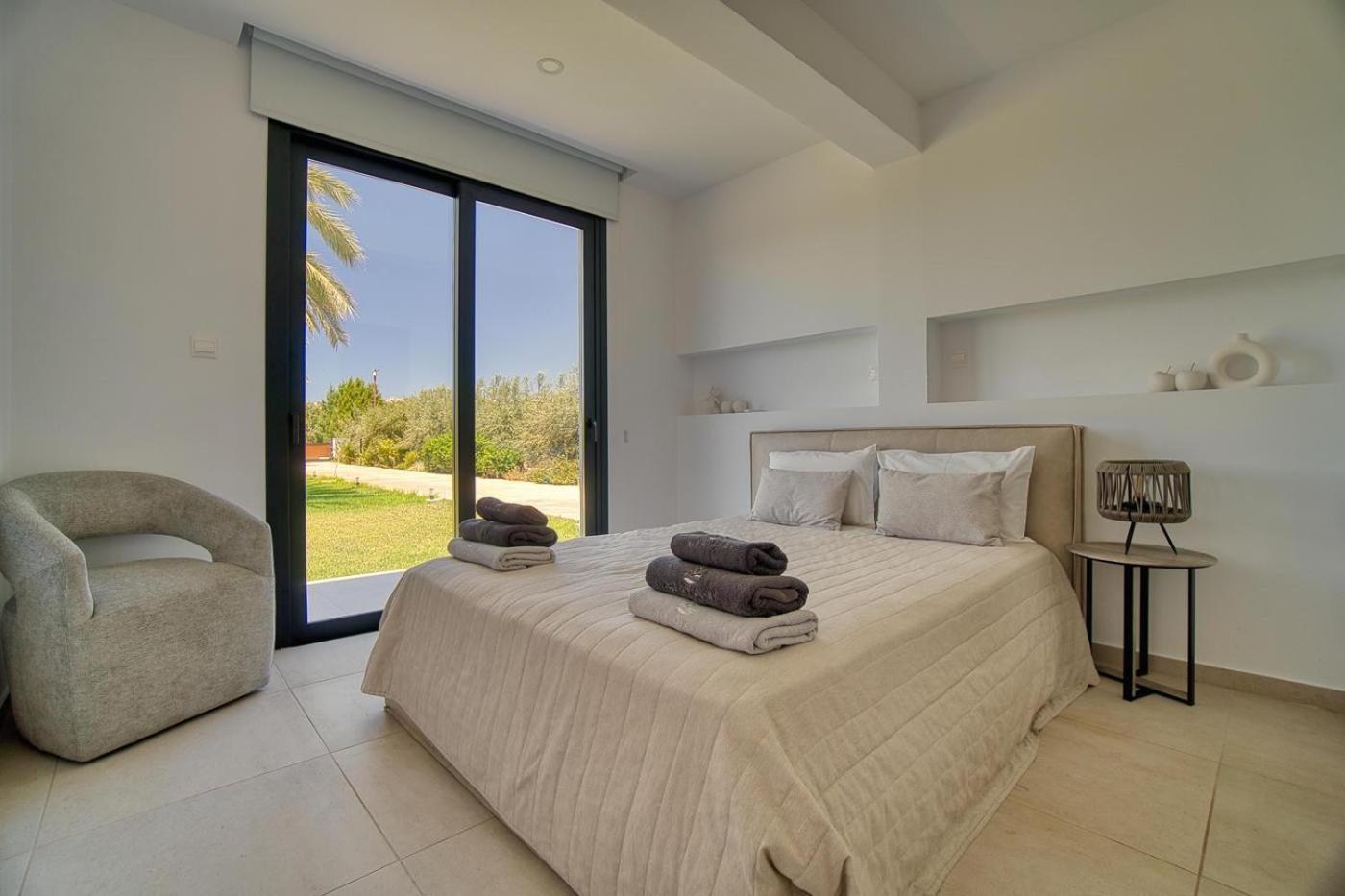 Luxury Oasis Villa