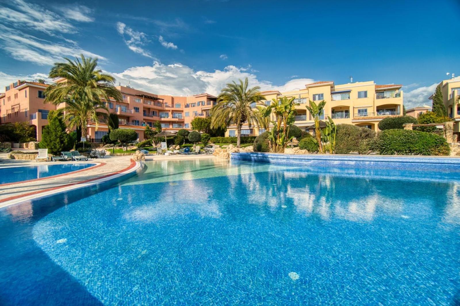 Limnaria Gardens B 103